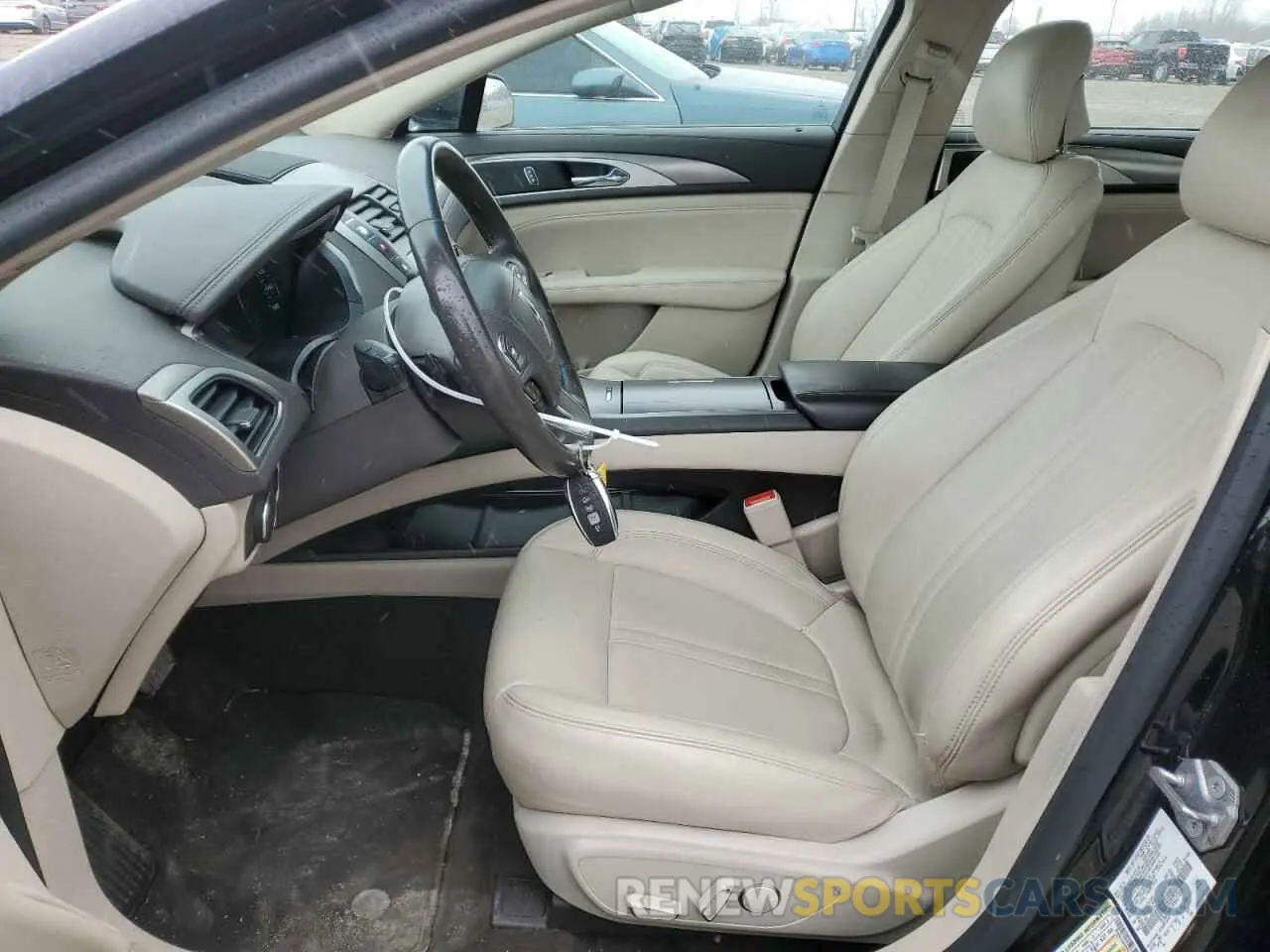 7 fotografías del automóvil dañado 3LN6L5A95KR627089 LINCOLN MKZ 2019