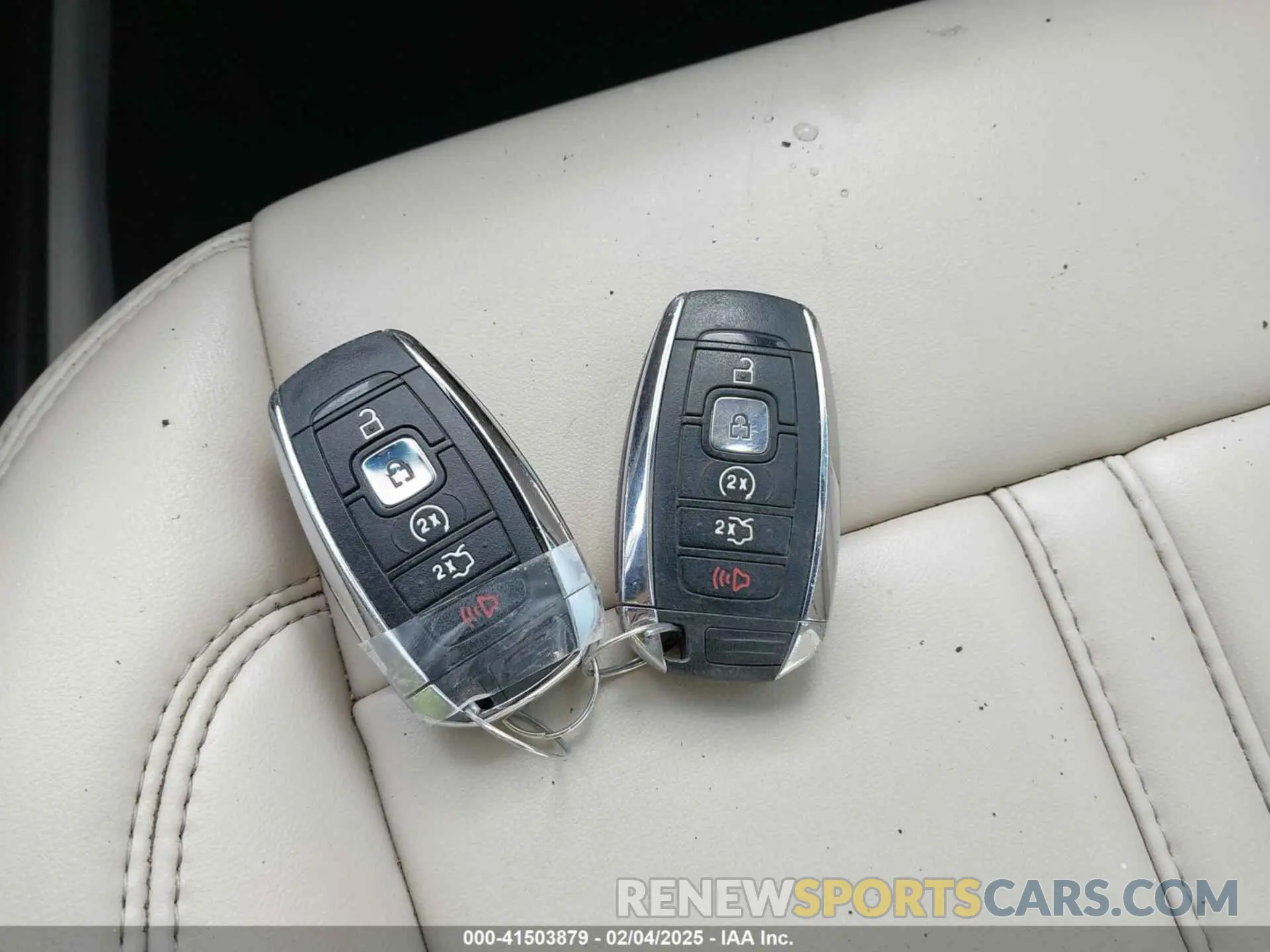11 fotografías del automóvil dañado 3LN6L5B95KR605611 LINCOLN MKZ 2019