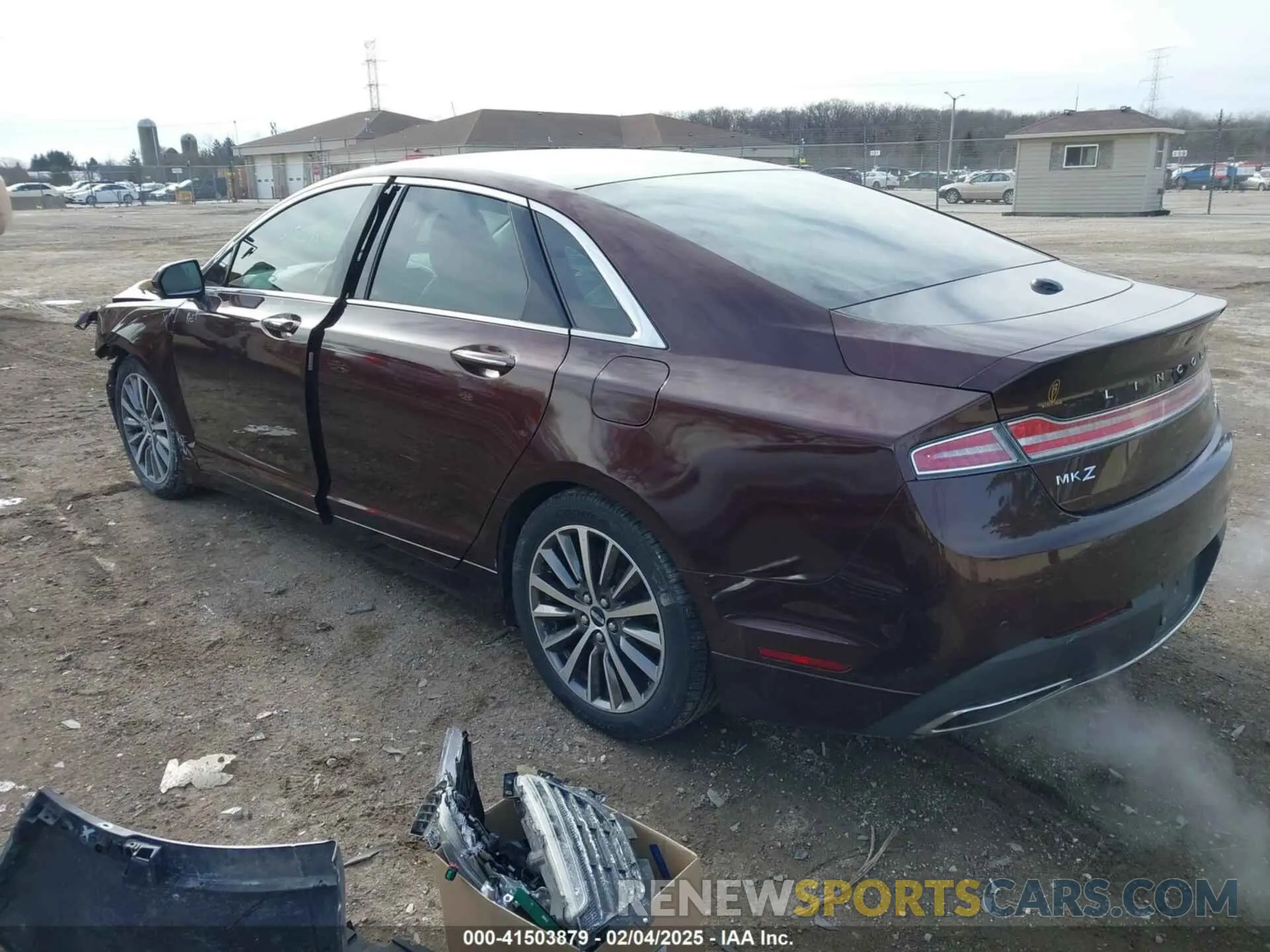 3 fotografías del automóvil dañado 3LN6L5B95KR605611 LINCOLN MKZ 2019