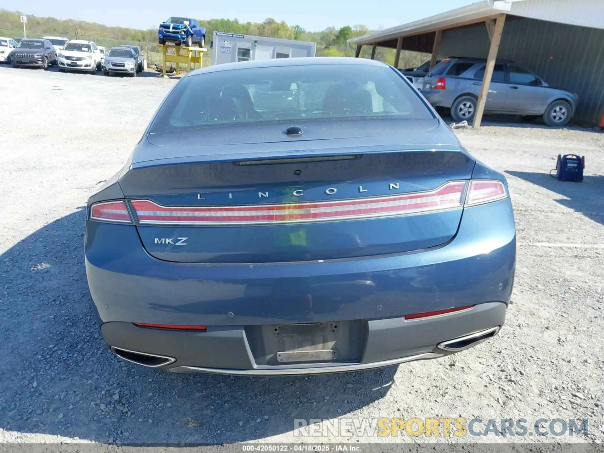 17 fotografías del automóvil dañado 3LN6L5C96KR609147 LINCOLN MKZ 2019