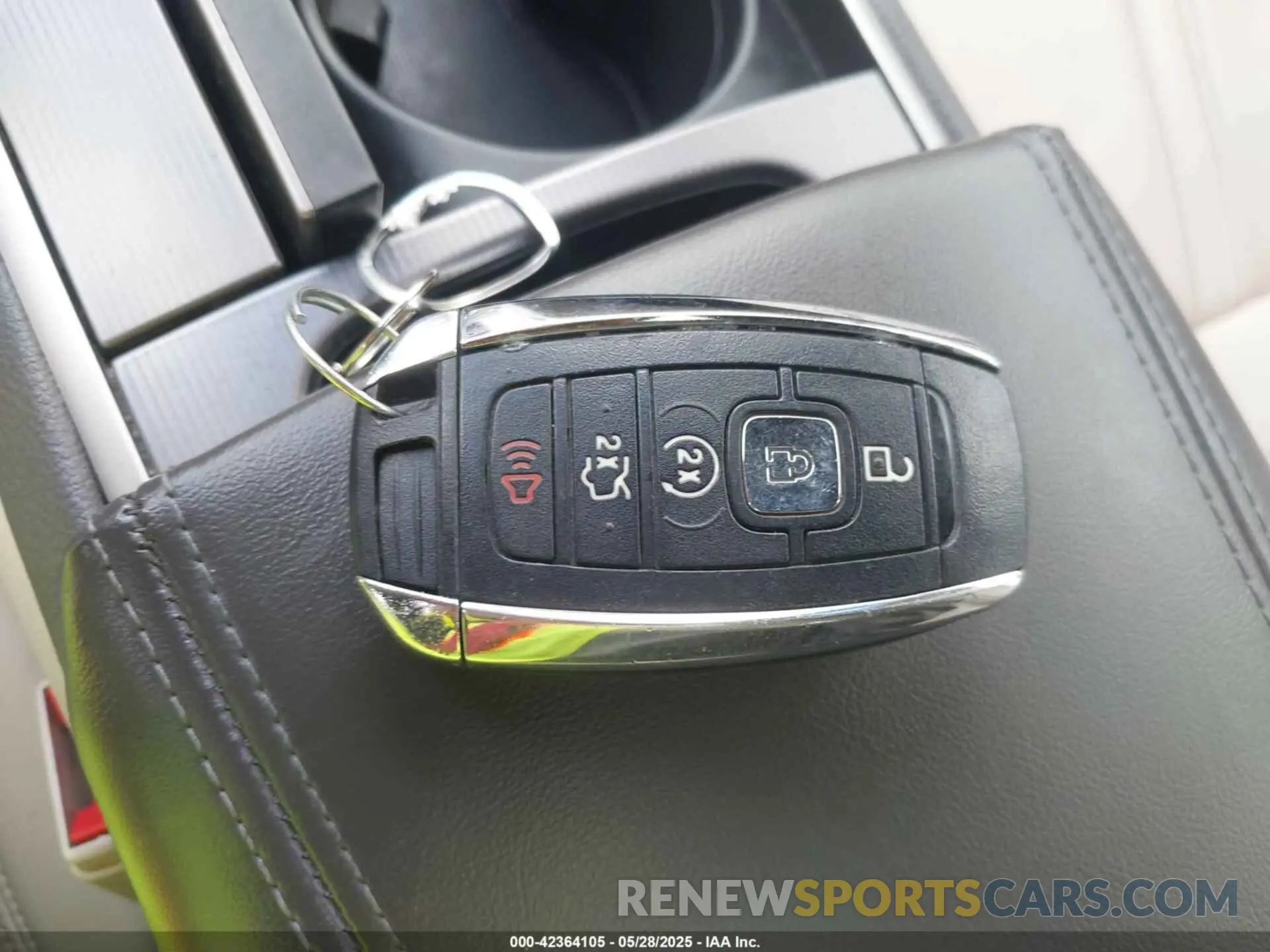 11 fotografías del automóvil dañado 3LN6L5C98KR613877 LINCOLN MKZ 2019