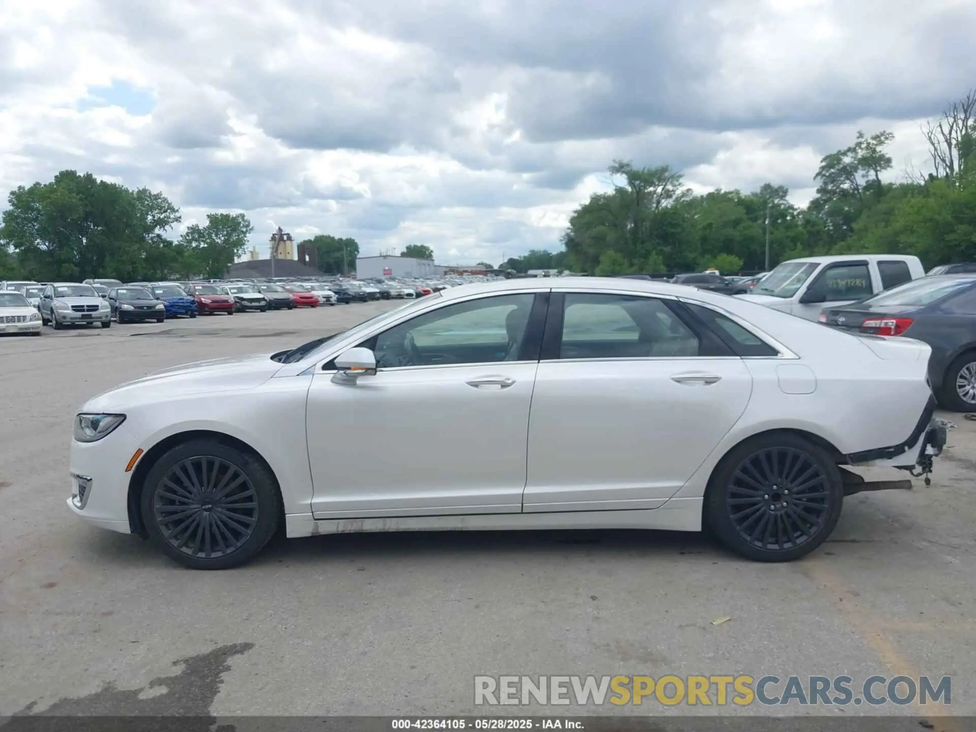 15 fotografías del automóvil dañado 3LN6L5C98KR613877 LINCOLN MKZ 2019