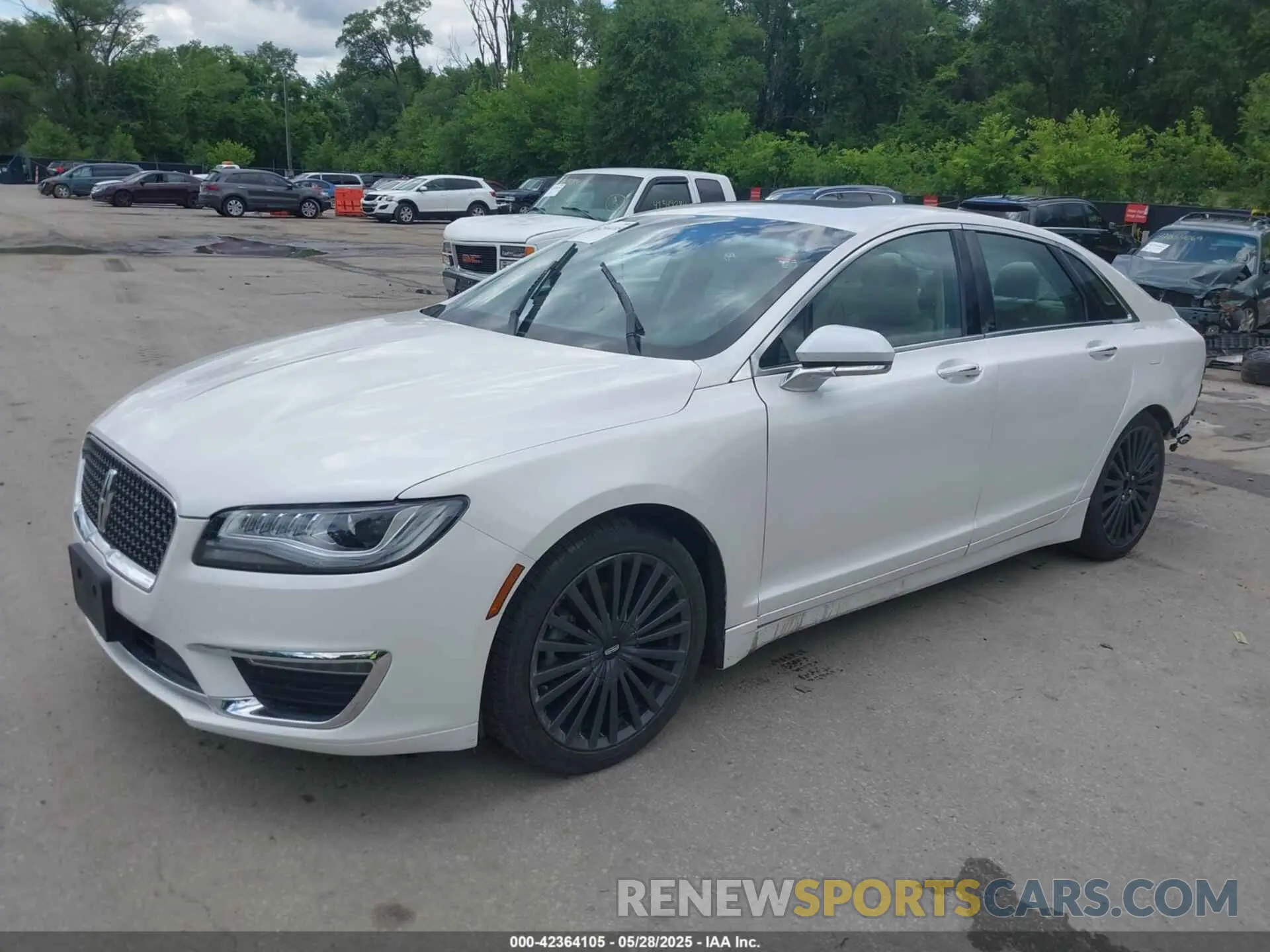 2 fotografías del automóvil dañado 3LN6L5C98KR613877 LINCOLN MKZ 2019