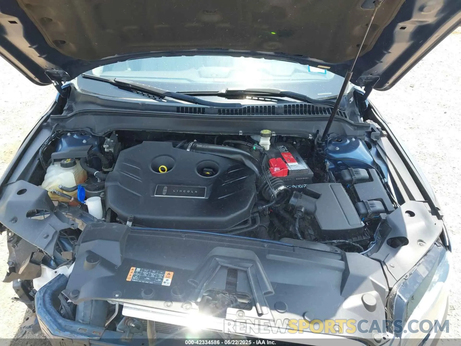 10 fotografías del automóvil dañado 3LN6L5C99KR601818 LINCOLN MKZ 2019