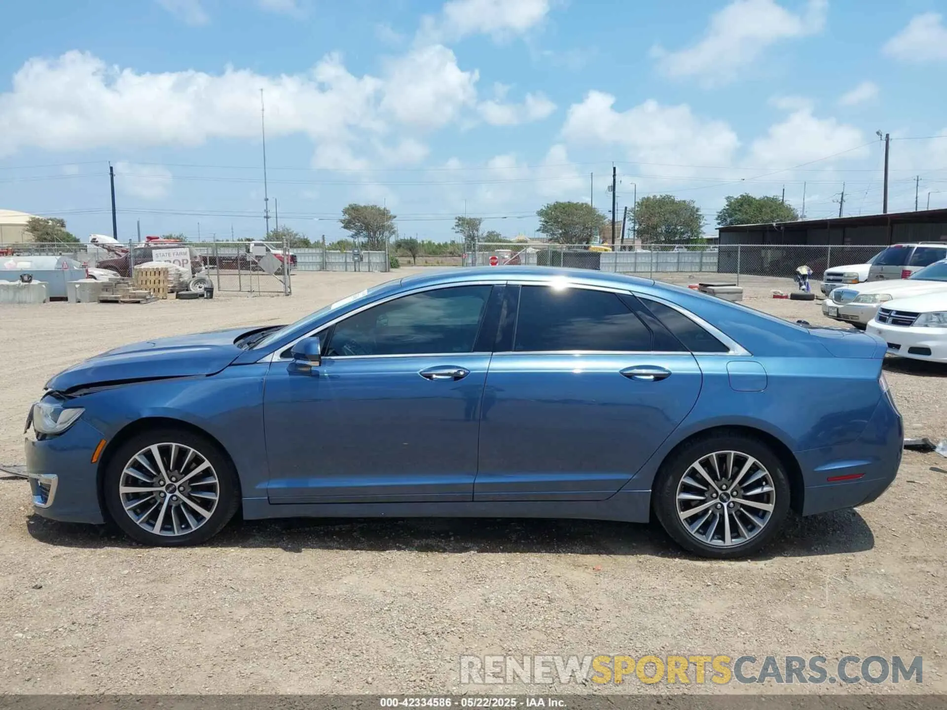 15 fotografías del automóvil dañado 3LN6L5C99KR601818 LINCOLN MKZ 2019
