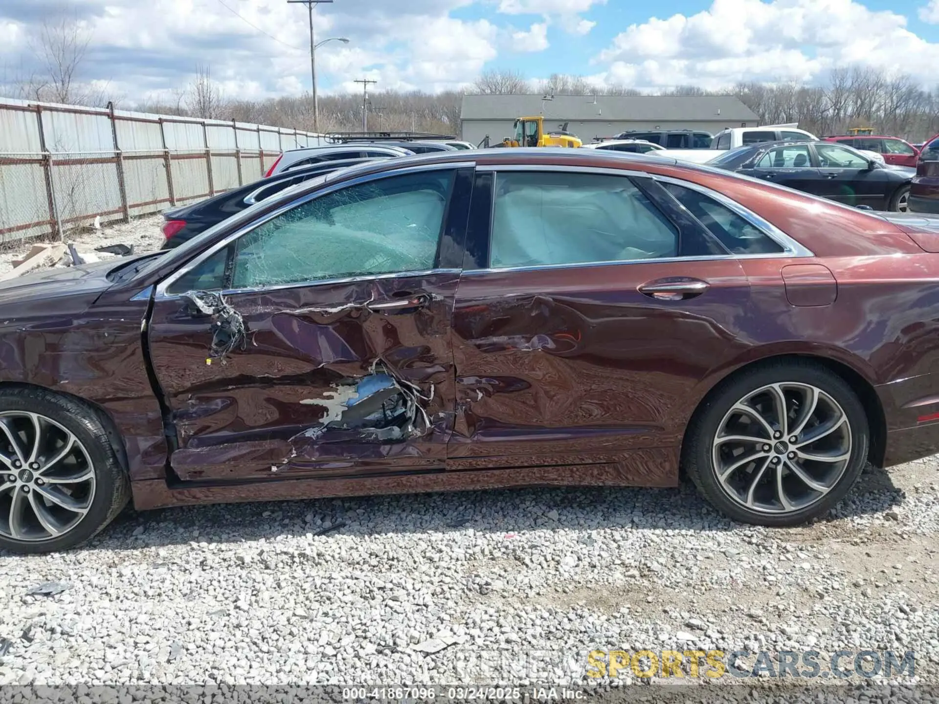 14 fotografías del automóvil dañado 3LN6L5C9XKR632687 LINCOLN MKZ 2019