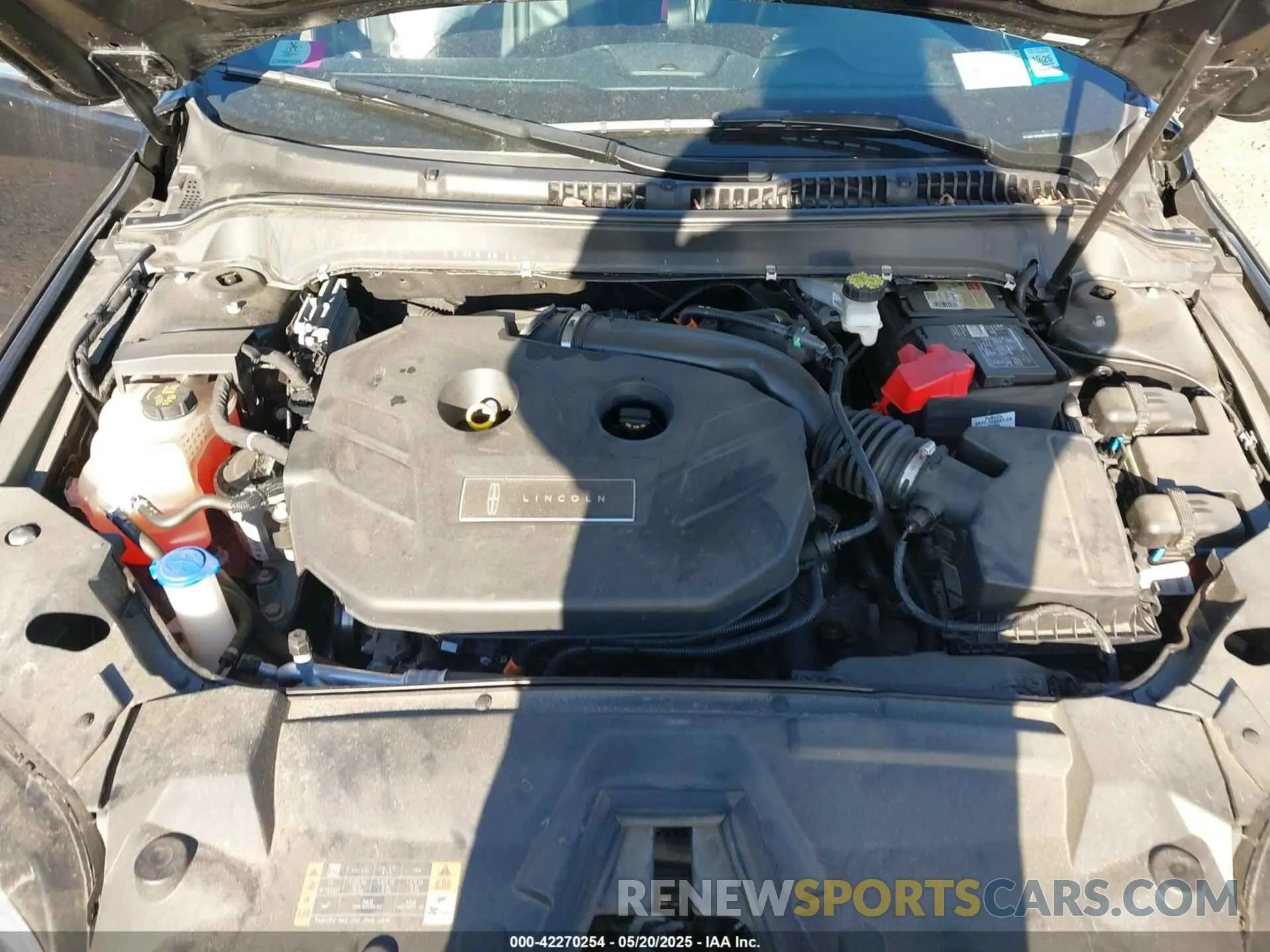 10 fotografías del automóvil dañado 3LN6L5D90KR624466 LINCOLN MKZ 2019