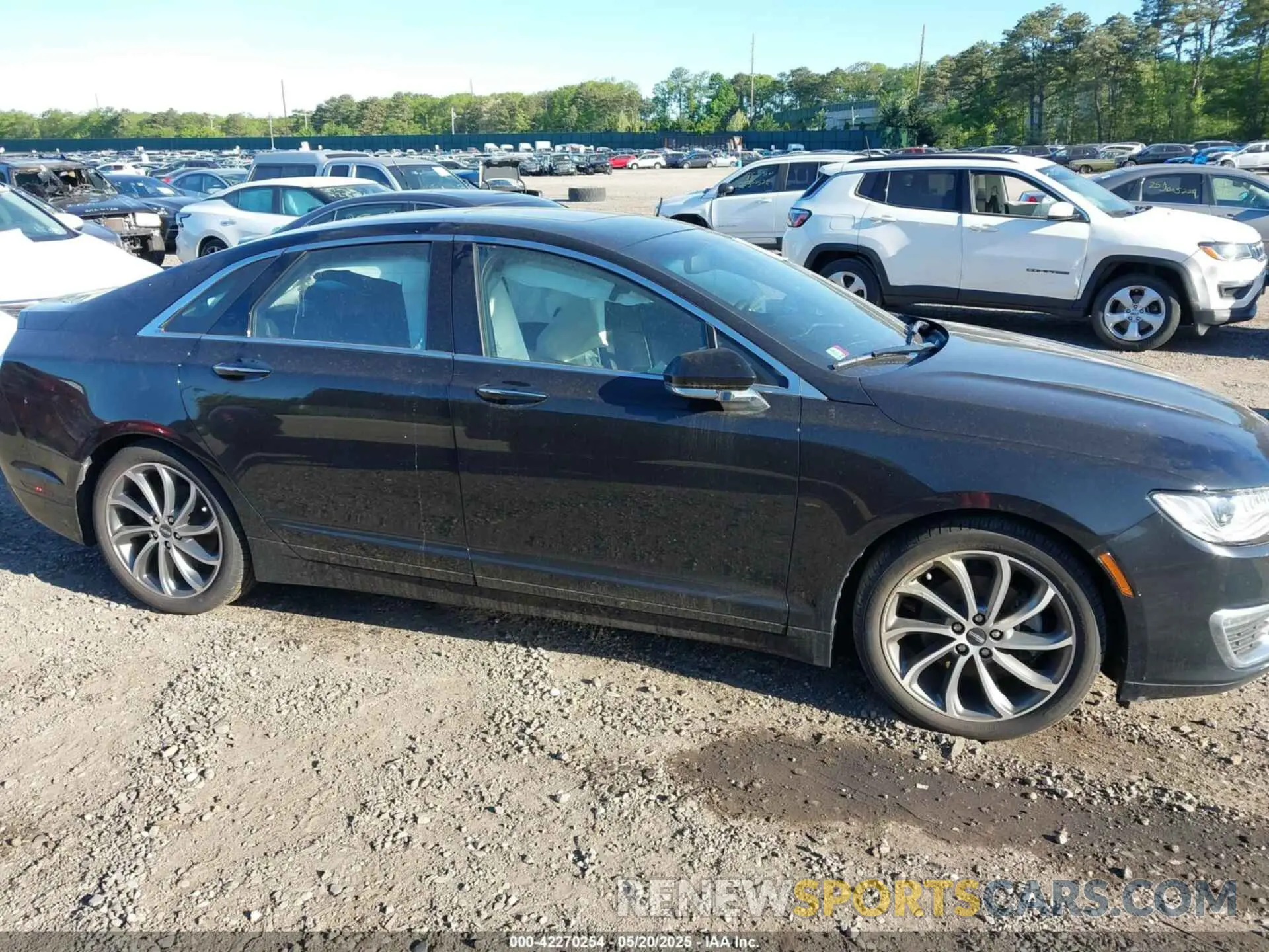 12 fotografías del automóvil dañado 3LN6L5D90KR624466 LINCOLN MKZ 2019