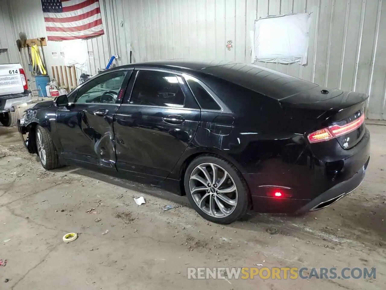 2 fotografías del automóvil dañado 3LN6L5D90KR628310 LINCOLN MKZ 2019