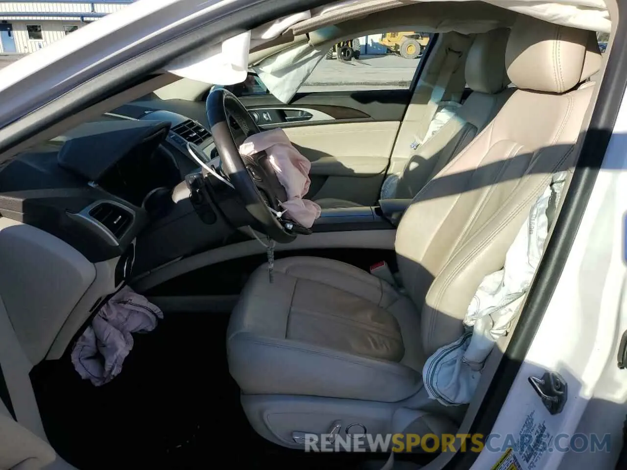 7 fotografías del automóvil dañado 3LN6L5D91KR614030 LINCOLN MKZ 2019