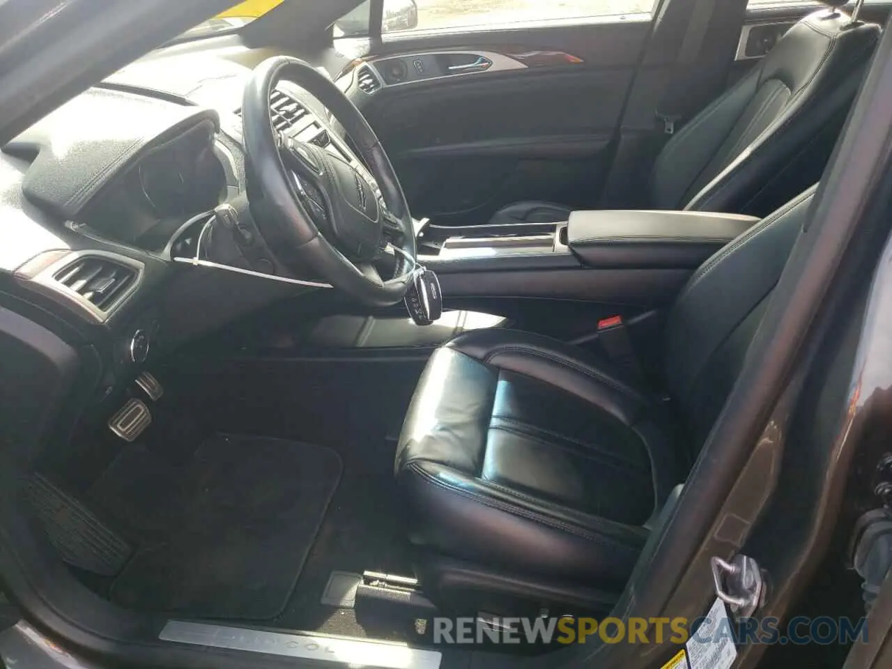7 fotografías del automóvil dañado 3LN6L5D93KR602025 LINCOLN MKZ 2019