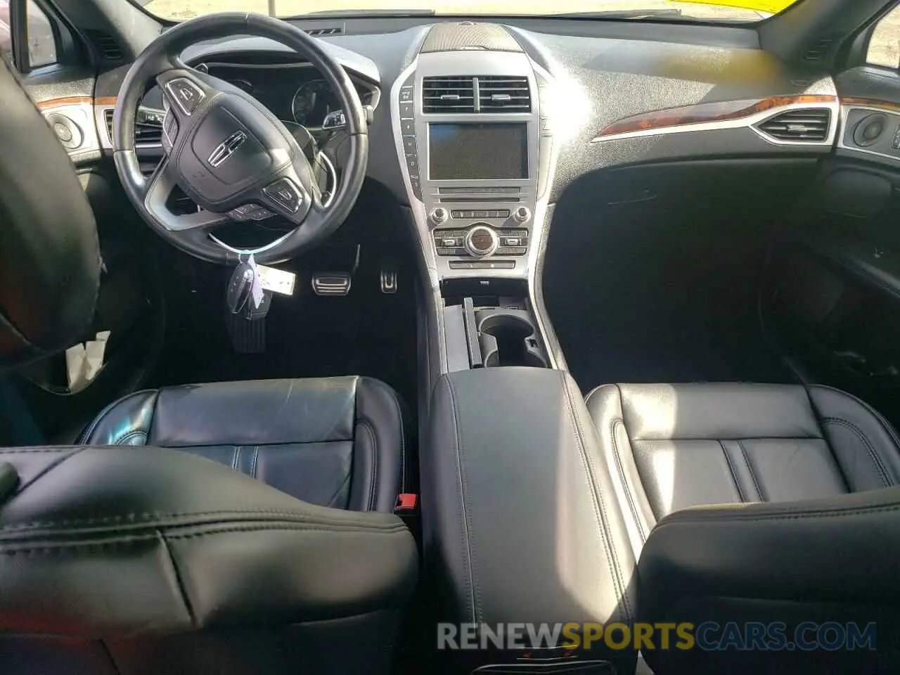 8 fotografías del automóvil dañado 3LN6L5D93KR602025 LINCOLN MKZ 2019
