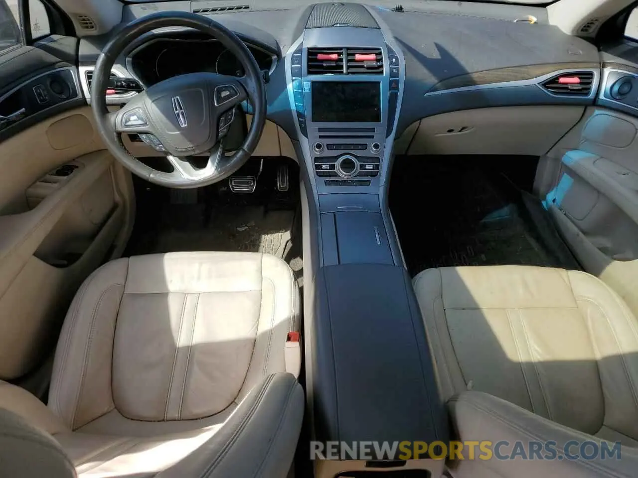 8 fotografías del automóvil dañado 3LN6L5D98KR607589 LINCOLN MKZ 2019