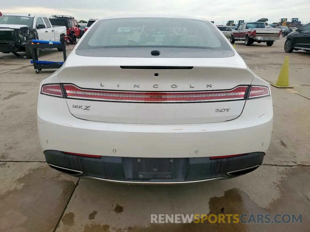 6 fotografías del automóvil dañado 3LN6L5E91KR607836 LINCOLN MKZ 2019