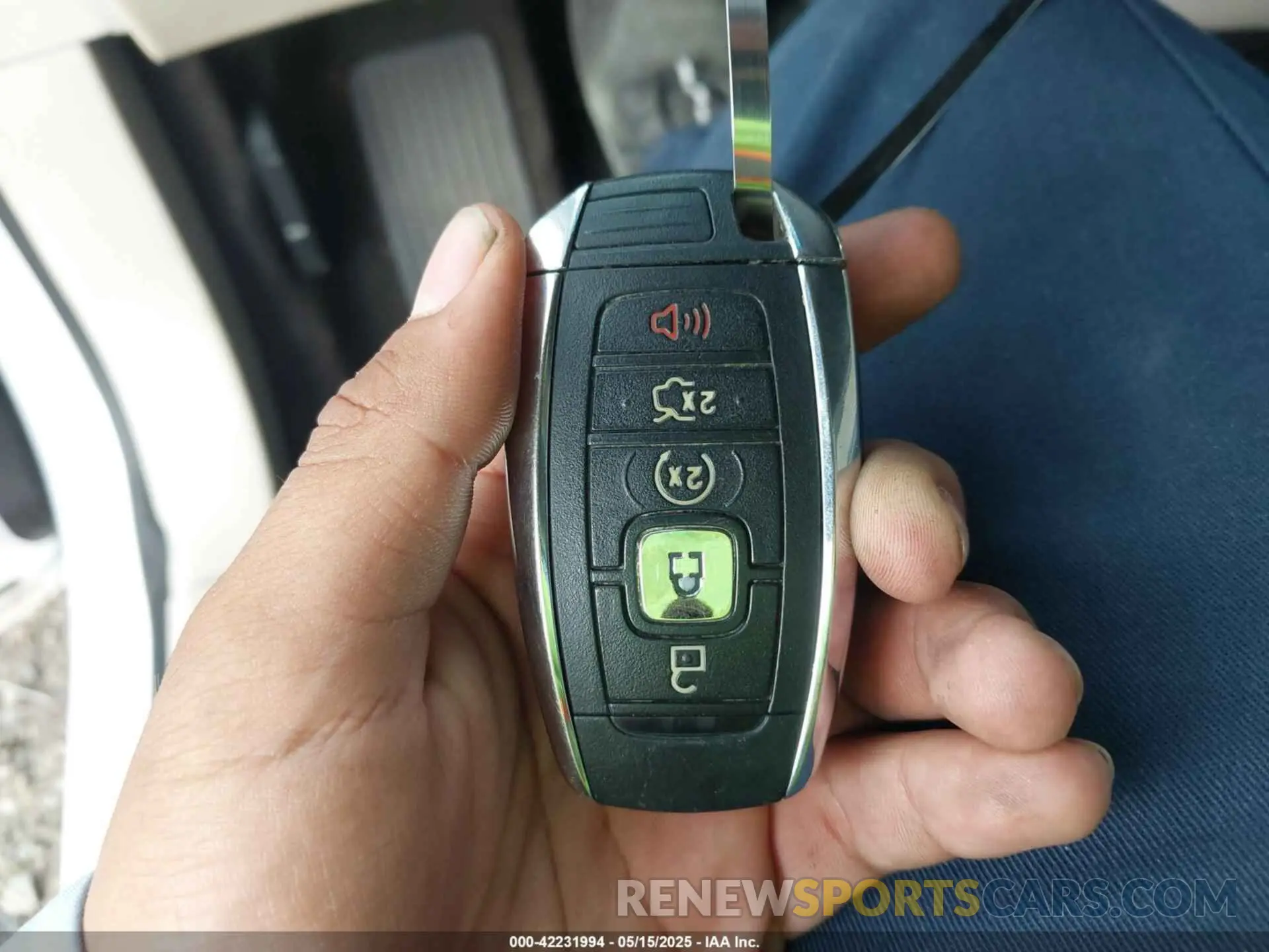 11 fotografías del automóvil dañado 3LN6L5E94KR607412 LINCOLN MKZ 2019