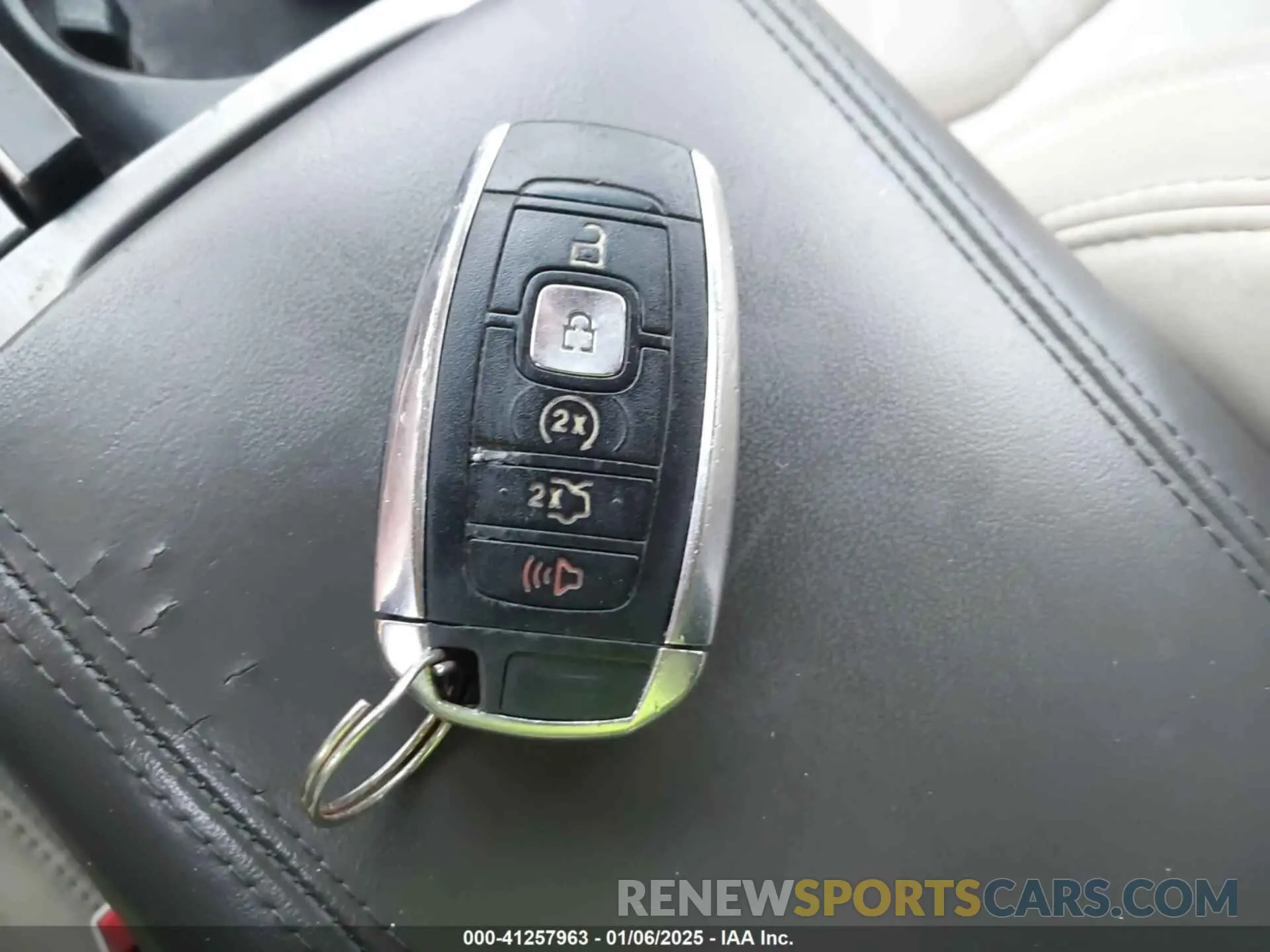 11 fotografías del automóvil dañado 3LN6L5E97KR604908 LINCOLN MKZ 2019
