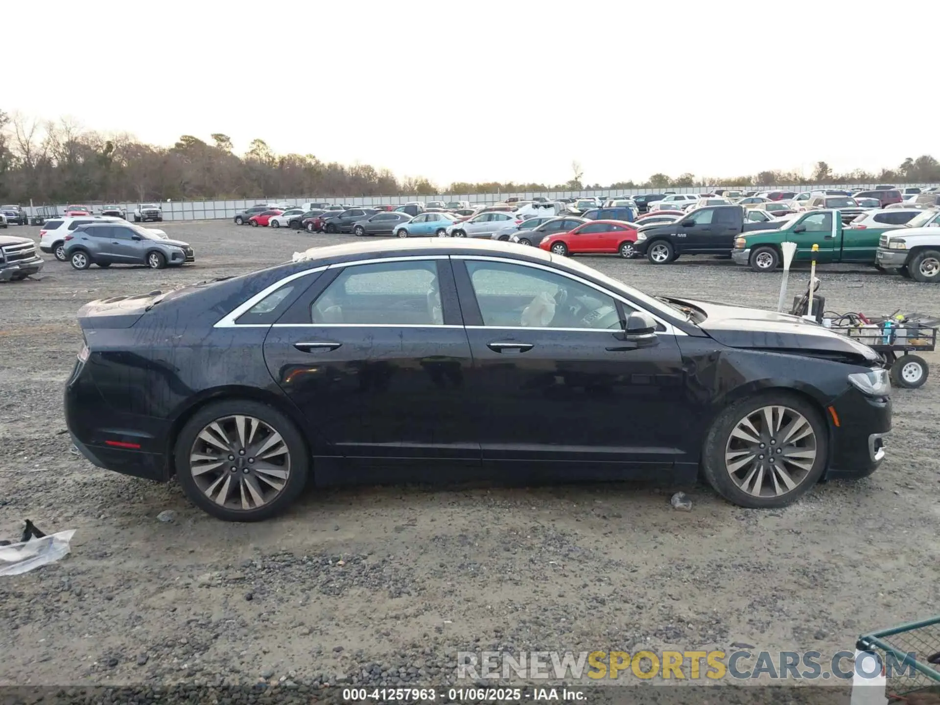 13 fotografías del automóvil dañado 3LN6L5E97KR604908 LINCOLN MKZ 2019