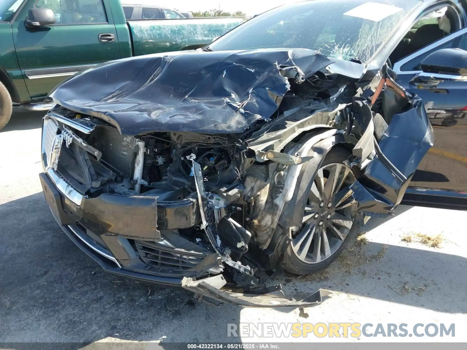 6 fotografías del automóvil dañado 3LN6L5EC8KR629330 LINCOLN MKZ 2019