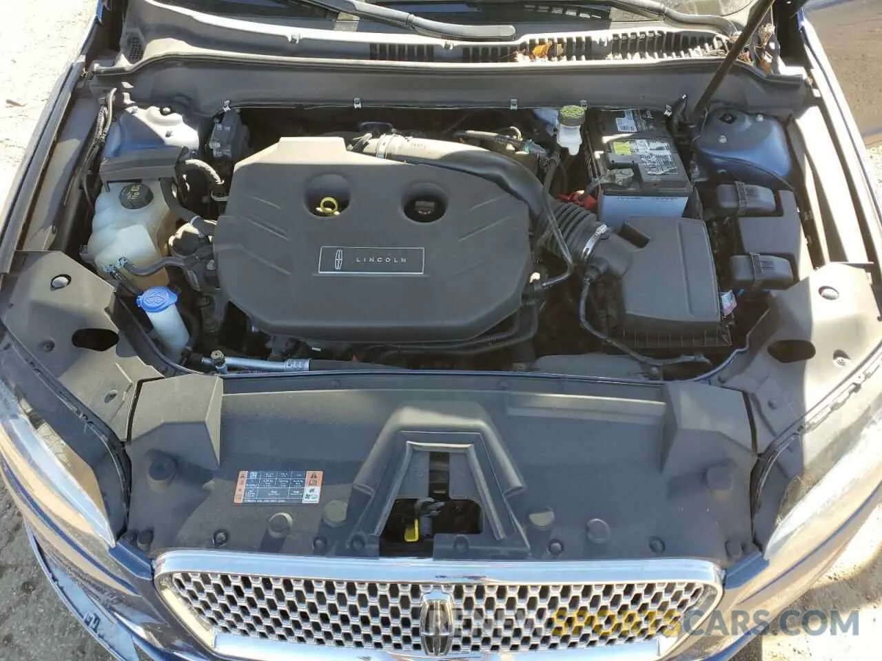 11 fotografías del automóvil dañado 3LN6L5F90KR601475 LINCOLN MKZ 2019