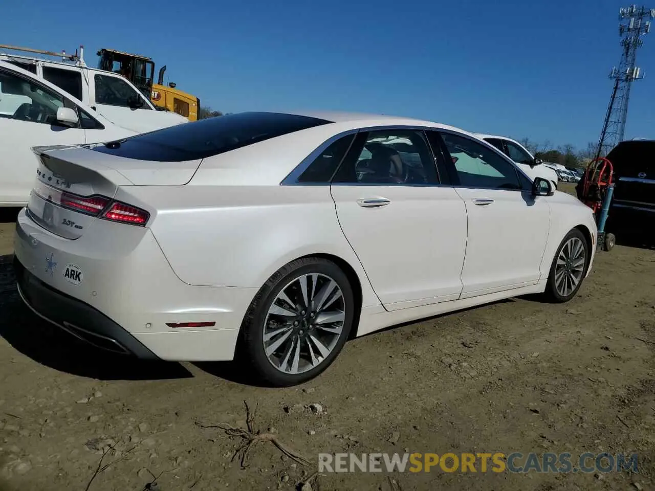 3 fotografías del automóvil dañado 3LN6L5F9XKR627811 LINCOLN MKZ 2019