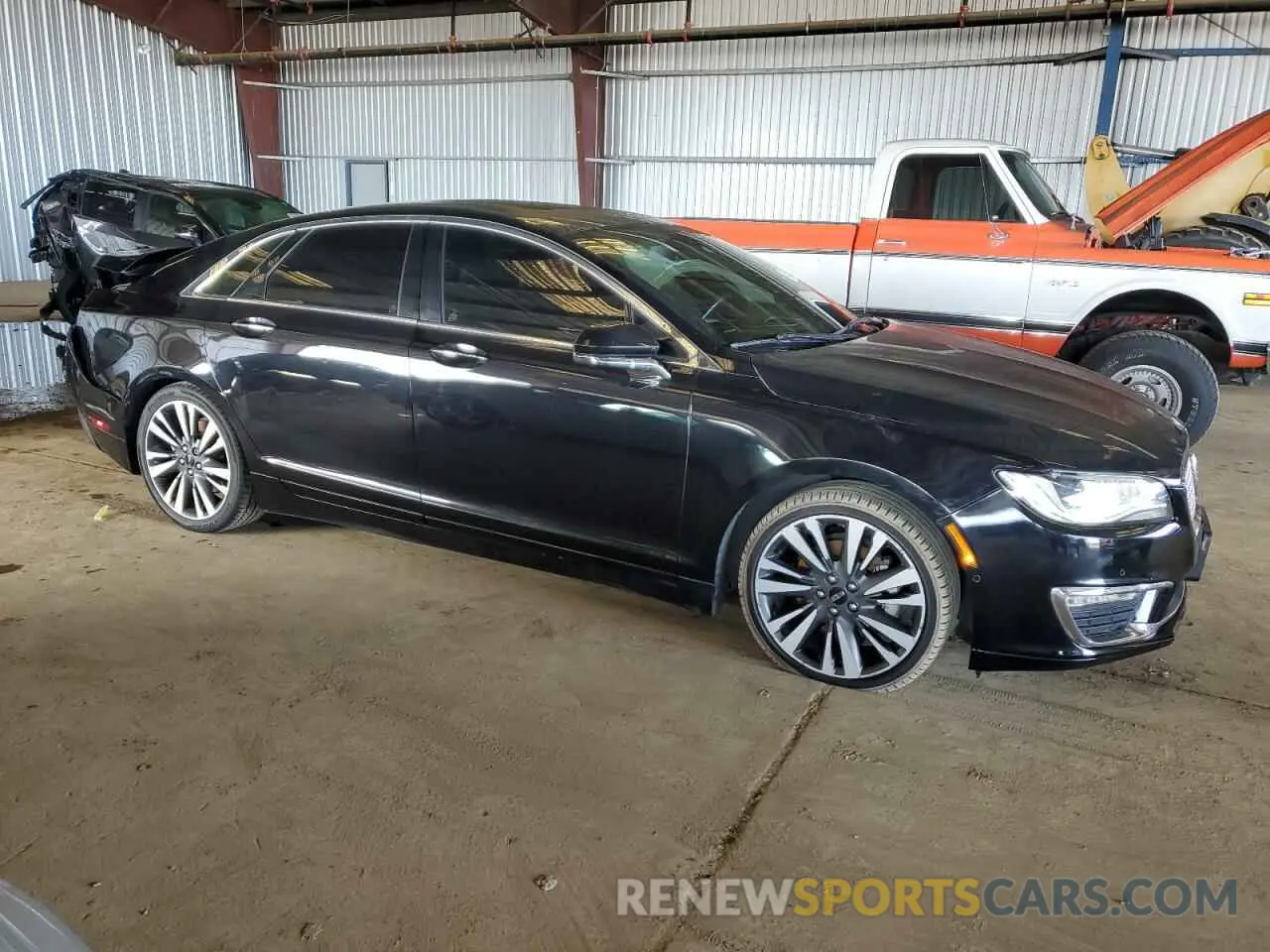4 fotografías del automóvil dañado 3LN6L5MU2KR620987 LINCOLN MKZ 2019