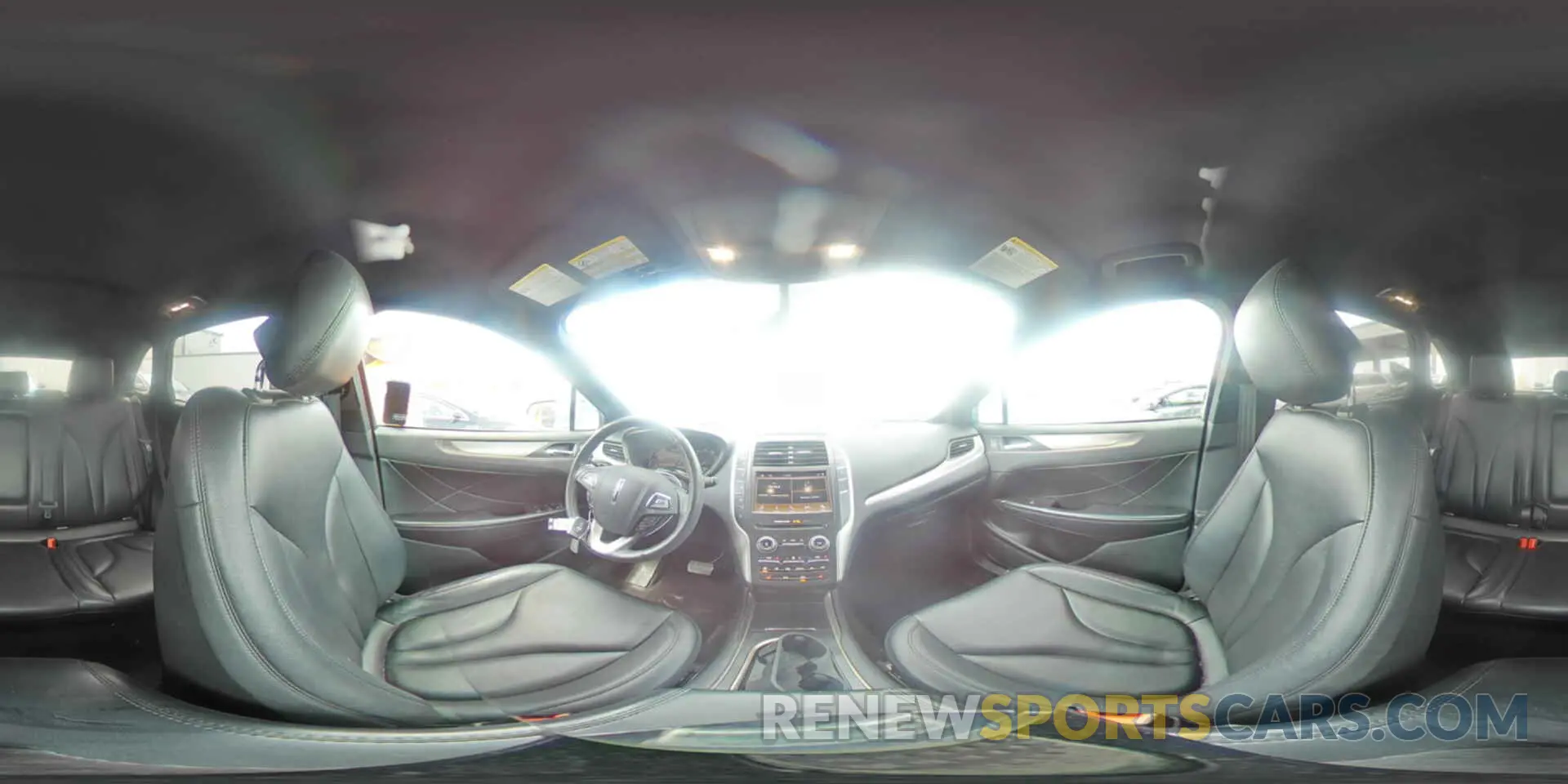 15 fotografías del automóvil dañado 5LMCJ1C95KUL08943 LINCOLN MKZ 2019