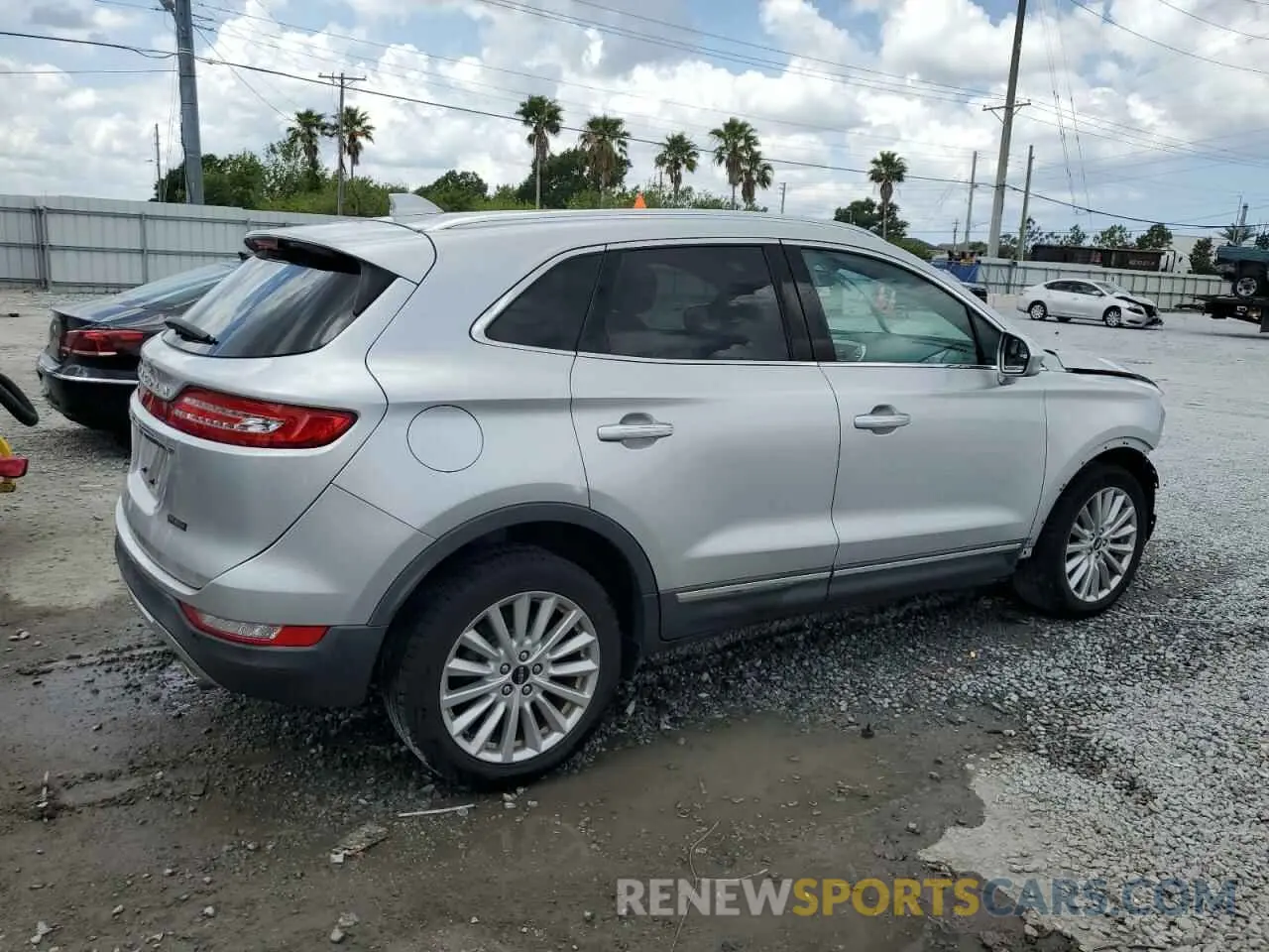 3 fotografías del automóvil dañado 5LMCJ1C95KUL08943 LINCOLN MKZ 2019