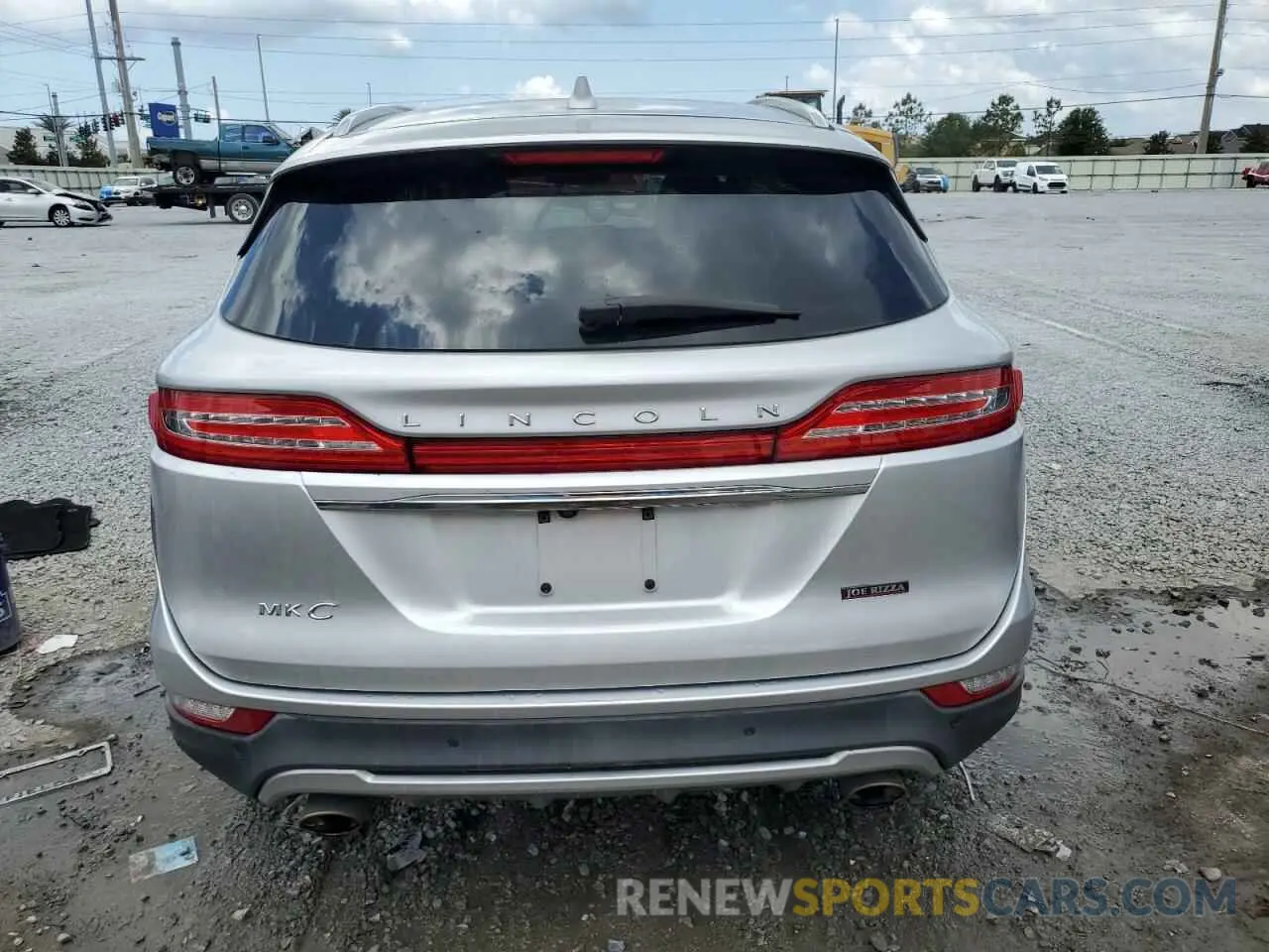6 fotografías del automóvil dañado 5LMCJ1C95KUL08943 LINCOLN MKZ 2019