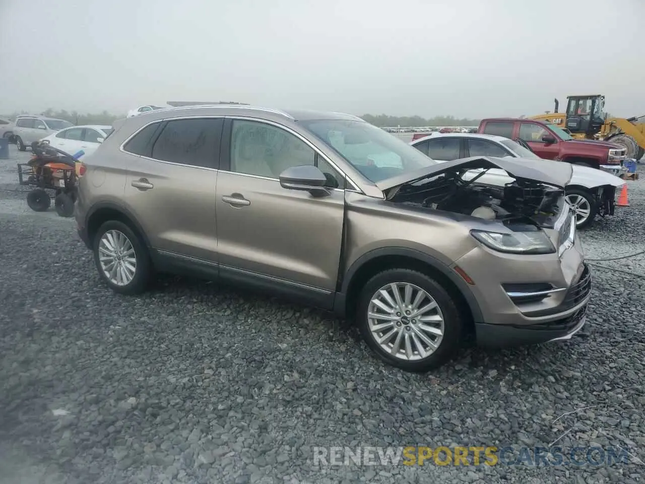 4 fotografías del automóvil dañado 5LMCJ1C98KUL46098 LINCOLN MKZ 2019