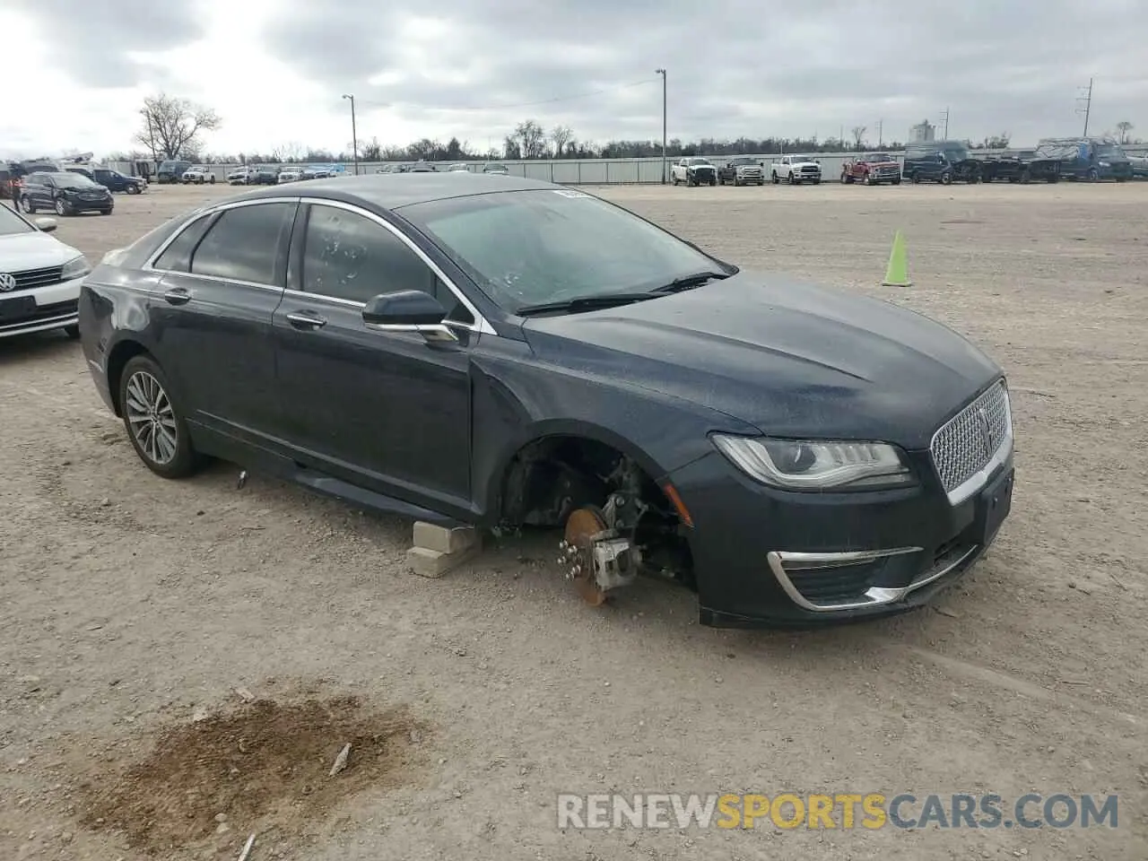 4 fotografías del automóvil dañado 3LN6L5A97LR606083 LINCOLN MKZ 2020