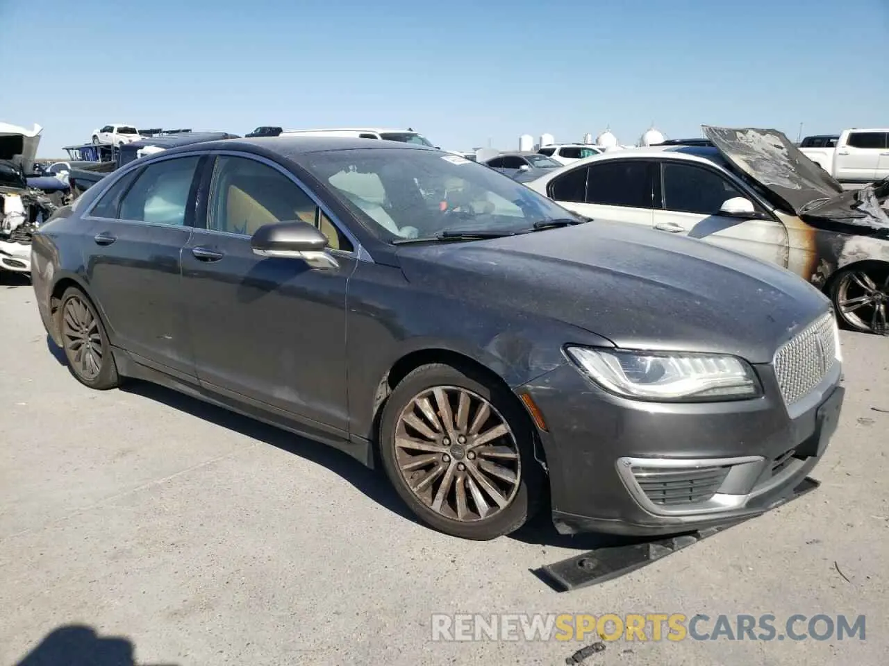 4 fotografías del automóvil dañado 3LN6L5A98LR611468 LINCOLN MKZ 2020
