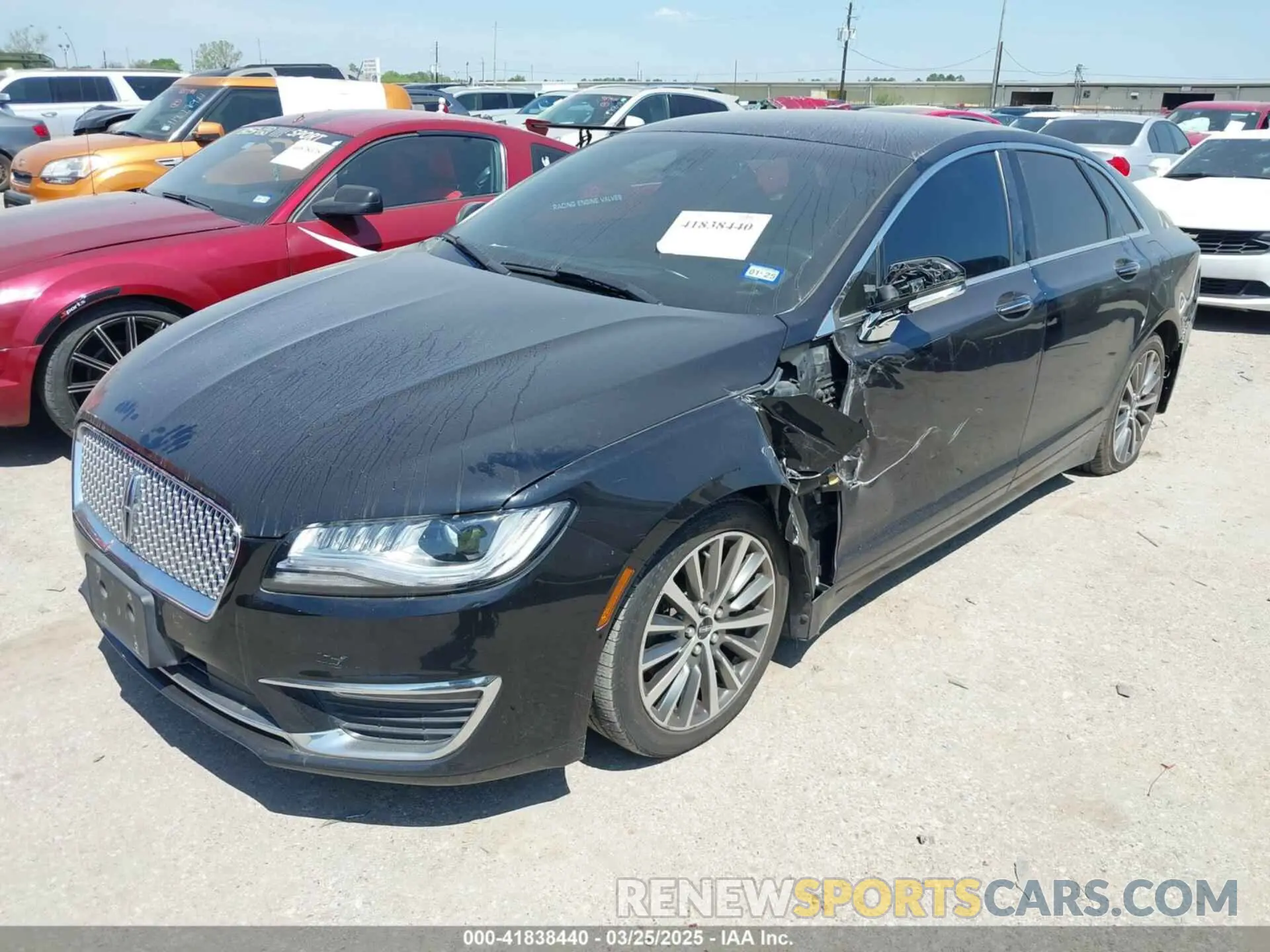 2 fotografías del automóvil dañado 3LN6L5A99LR611513 LINCOLN MKZ 2020