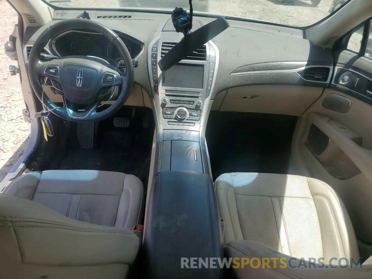 8 fotografías del automóvil dañado 3LN6L5E93LR614529 LINCOLN MKZ 2020