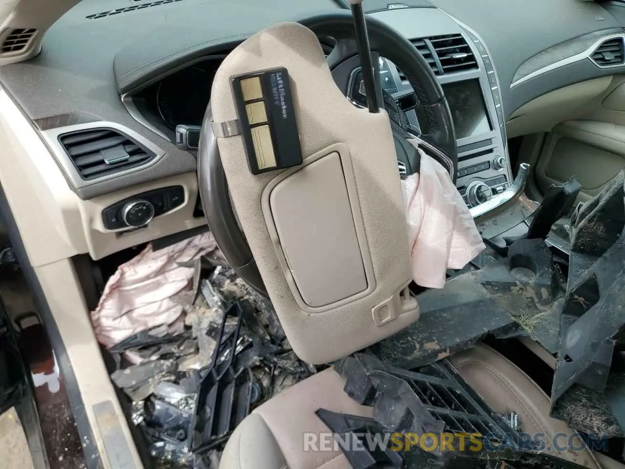 8 fotografías del automóvil dañado 3LN6L5F95LR609041 LINCOLN MKZ 2020