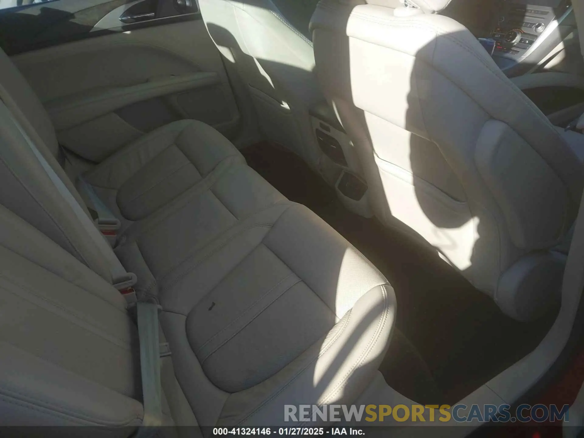 8 fotografías del automóvil dañado 3LN6L5F99LR617658 LINCOLN MKZ 2020