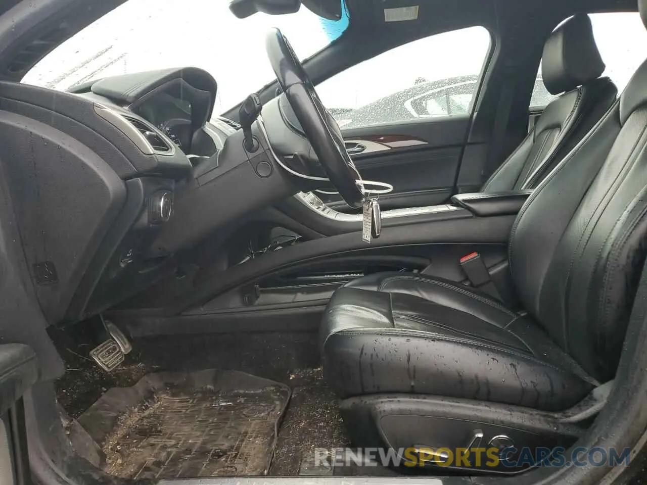 7 fotografías del automóvil dañado 3LN6L5FC1LR615334 LINCOLN MKZ 2020