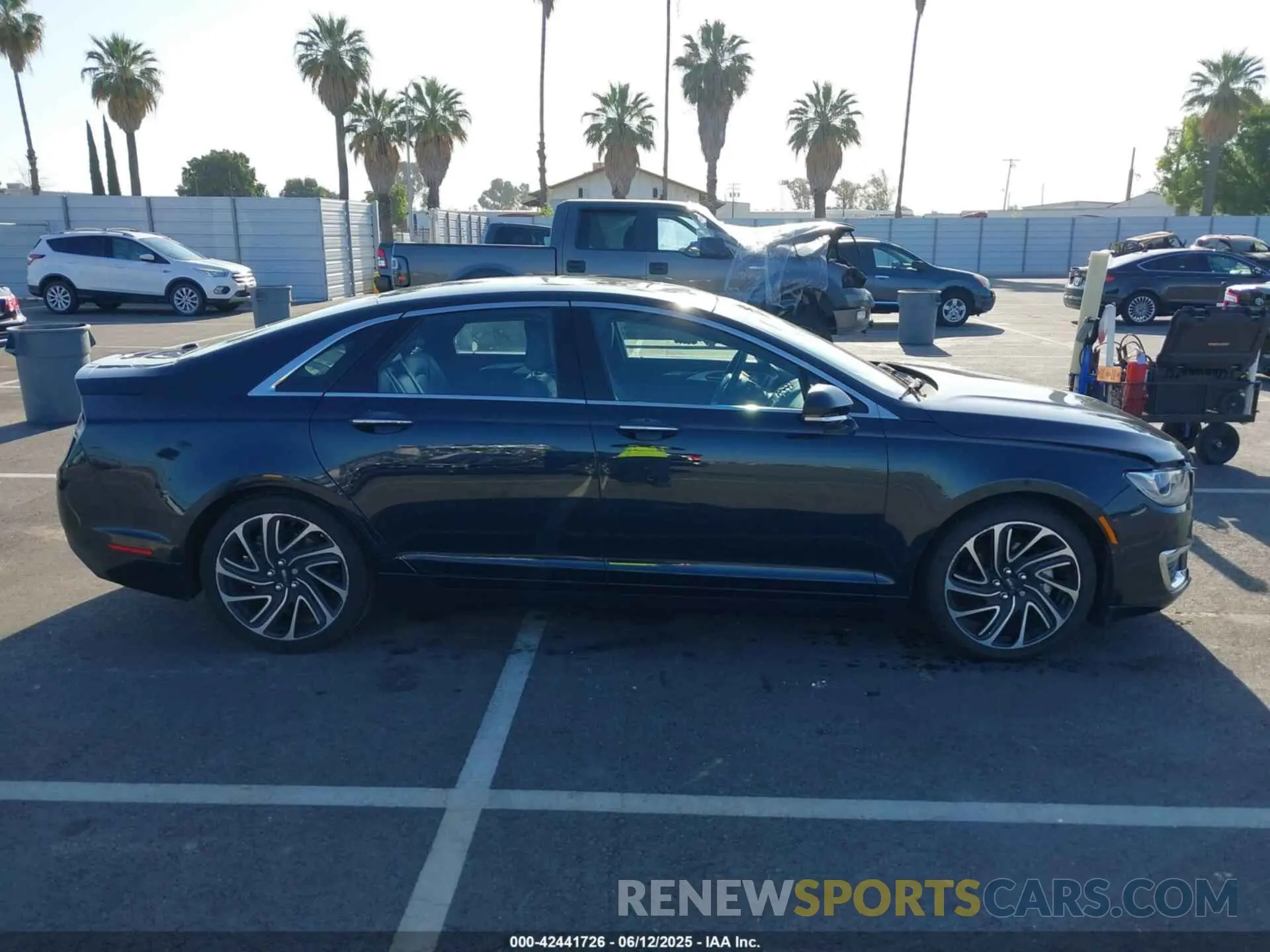 13 fotografías del automóvil dañado 3LN6L5LU1LR603584 LINCOLN MKZ 2020