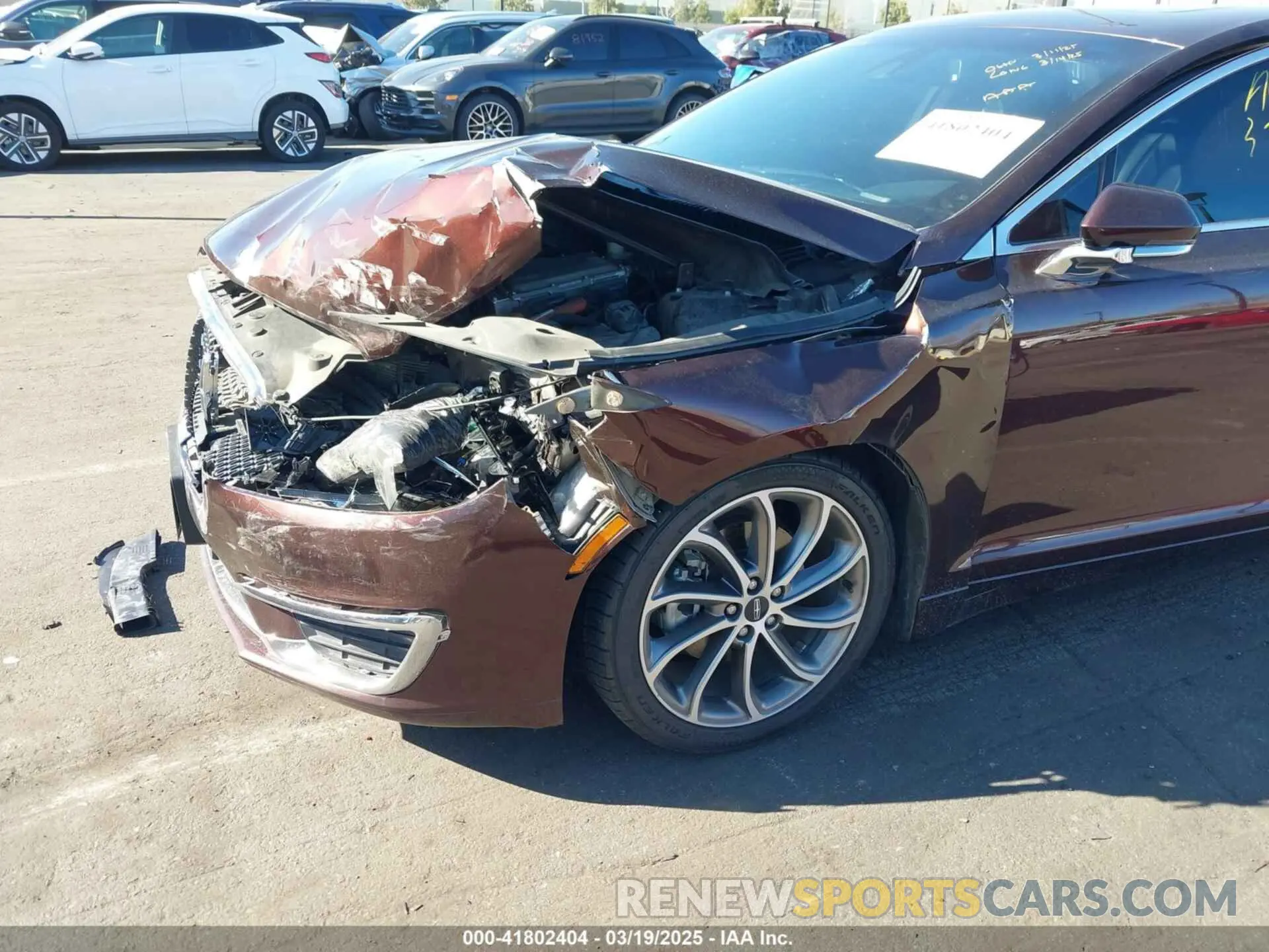12 fotografías del automóvil dañado 3LN6L5LU4KR621656 LINCOLN MKZ HYBRID 2019