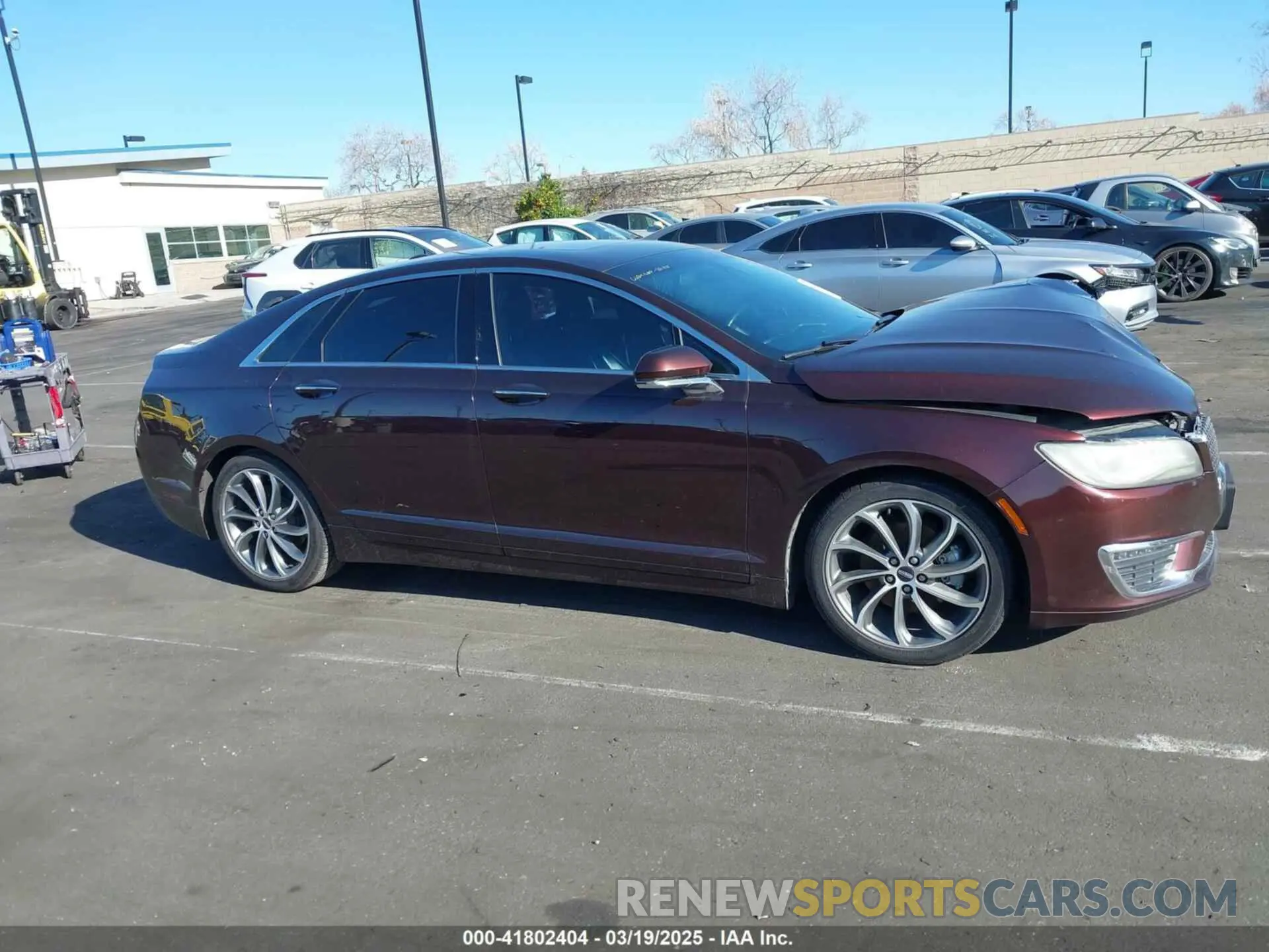 14 fotografías del automóvil dañado 3LN6L5LU4KR621656 LINCOLN MKZ HYBRID 2019