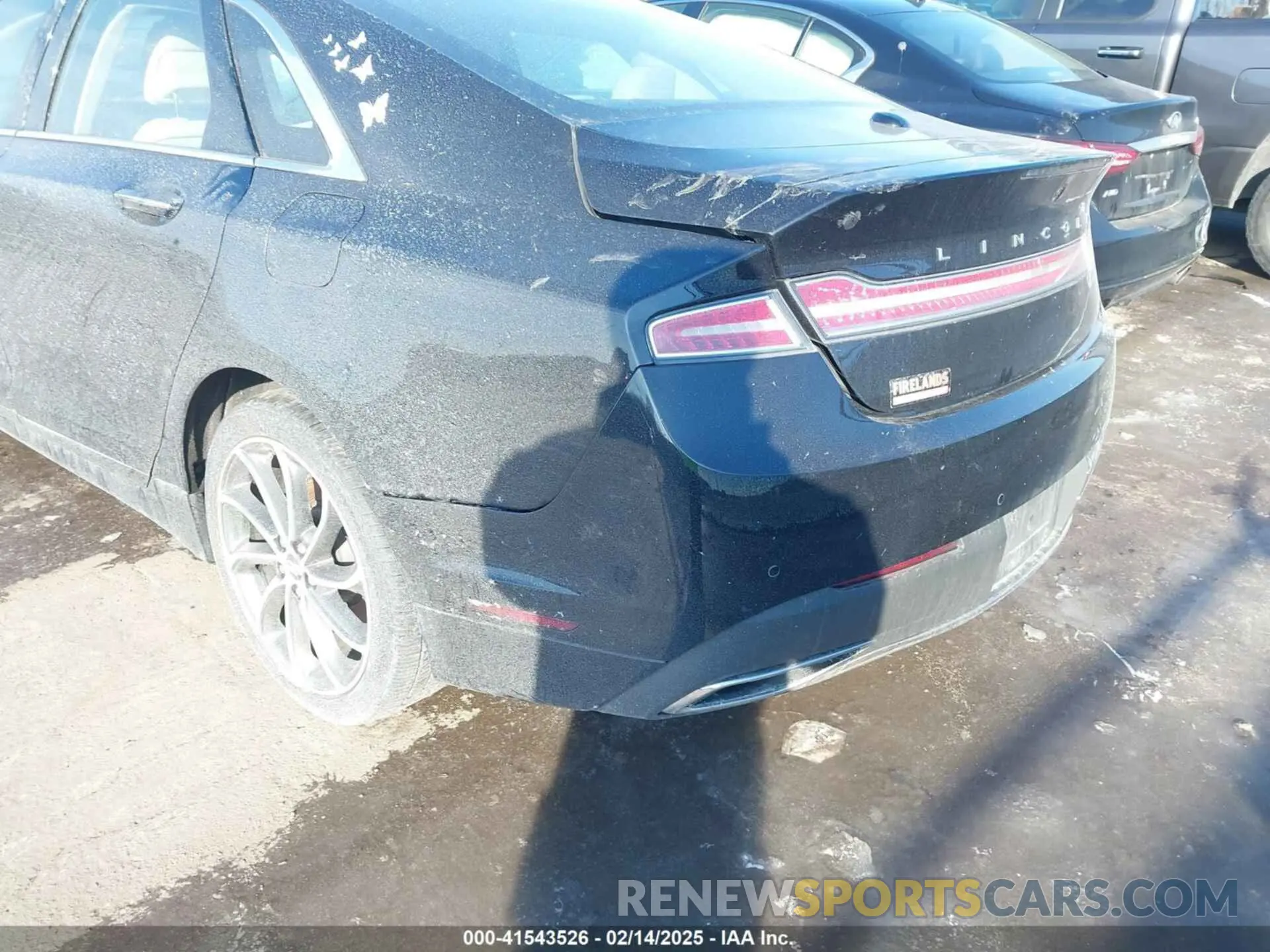 17 fotografías del automóvil dañado 3LN6L5LU6KR607130 LINCOLN MKZ HYBRID 2019