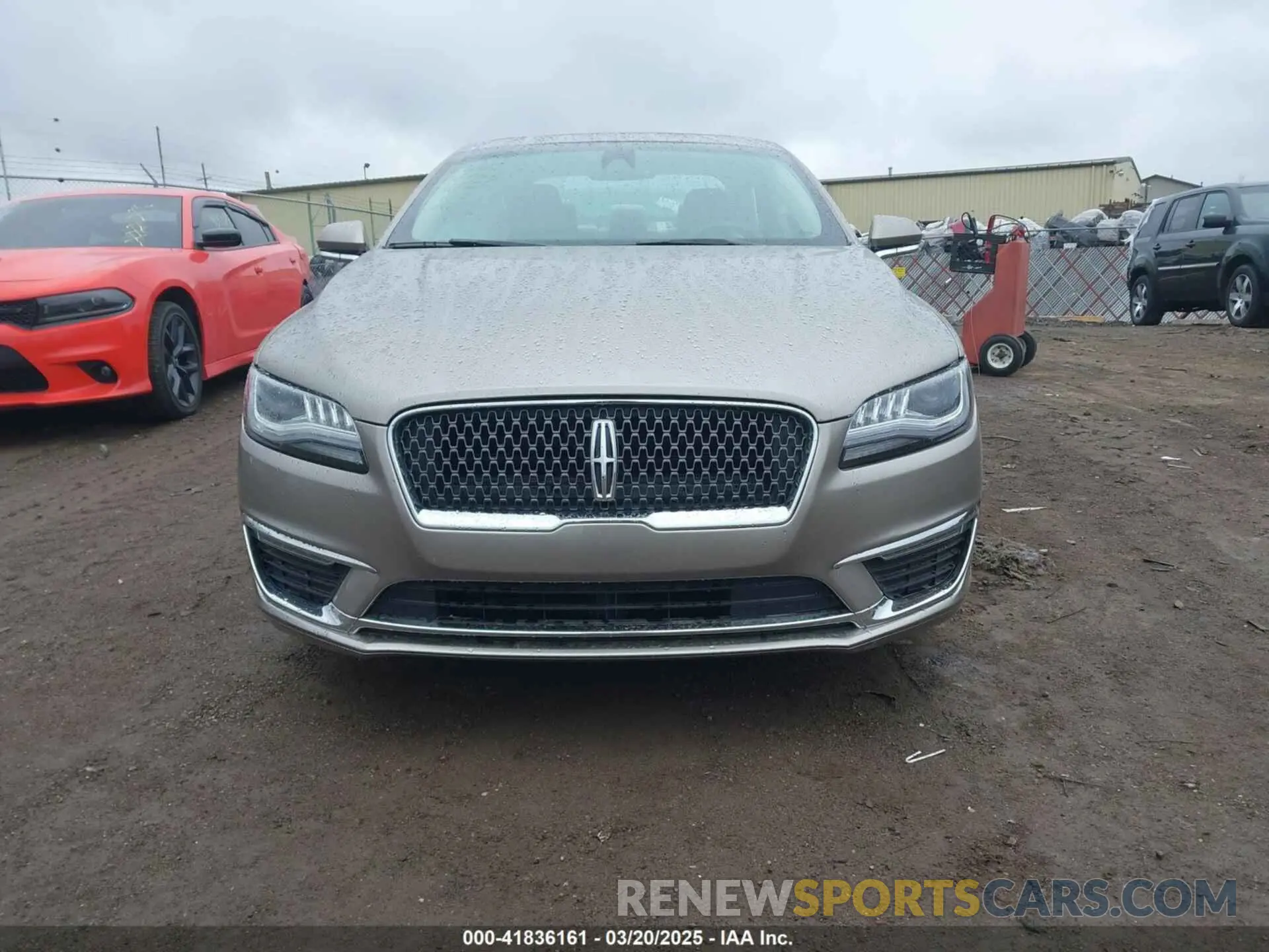12 fotografías del automóvil dañado 3LN6L5LU7KR622008 LINCOLN MKZ HYBRID 2019