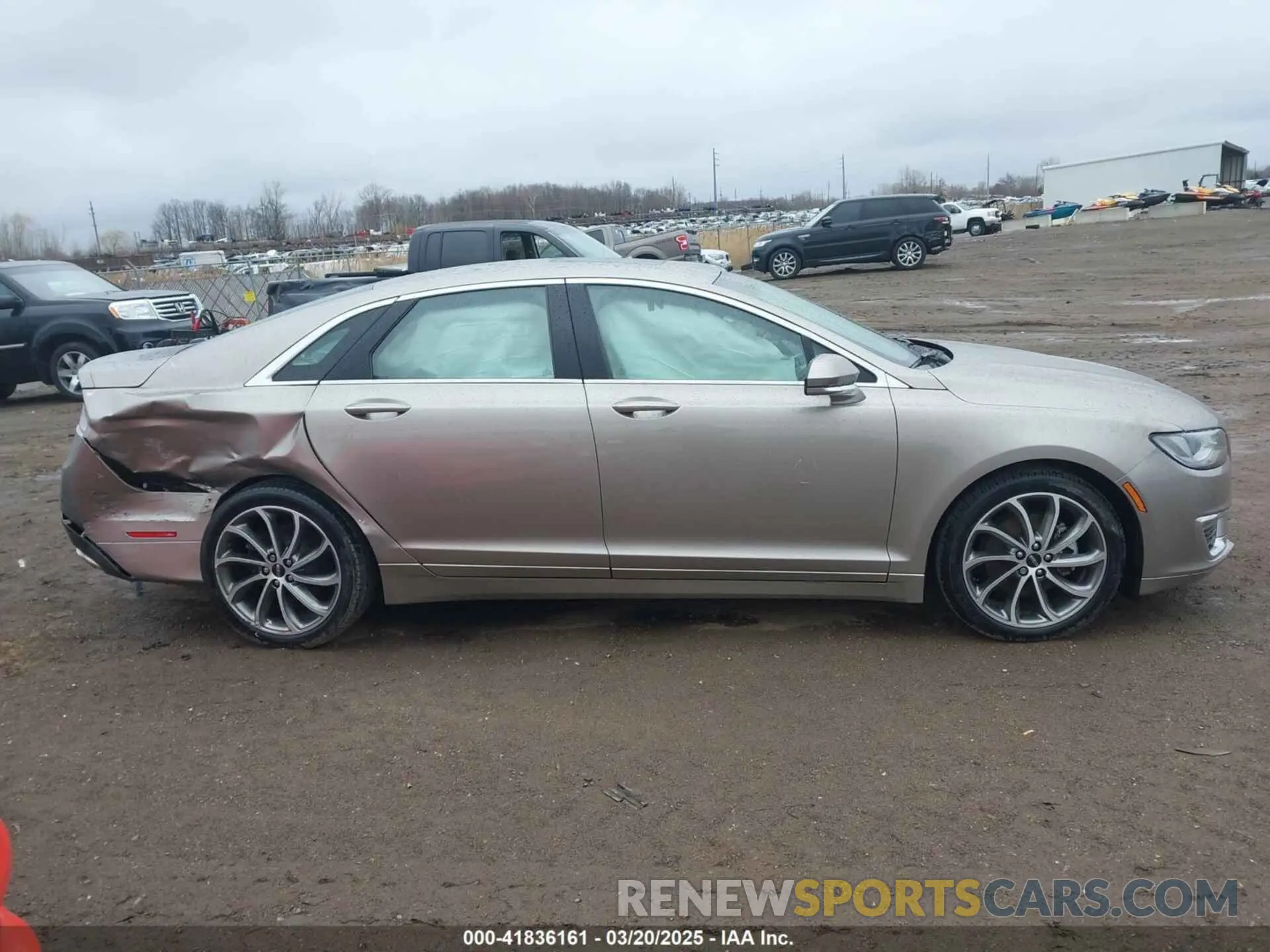 13 fotografías del automóvil dañado 3LN6L5LU7KR622008 LINCOLN MKZ HYBRID 2019