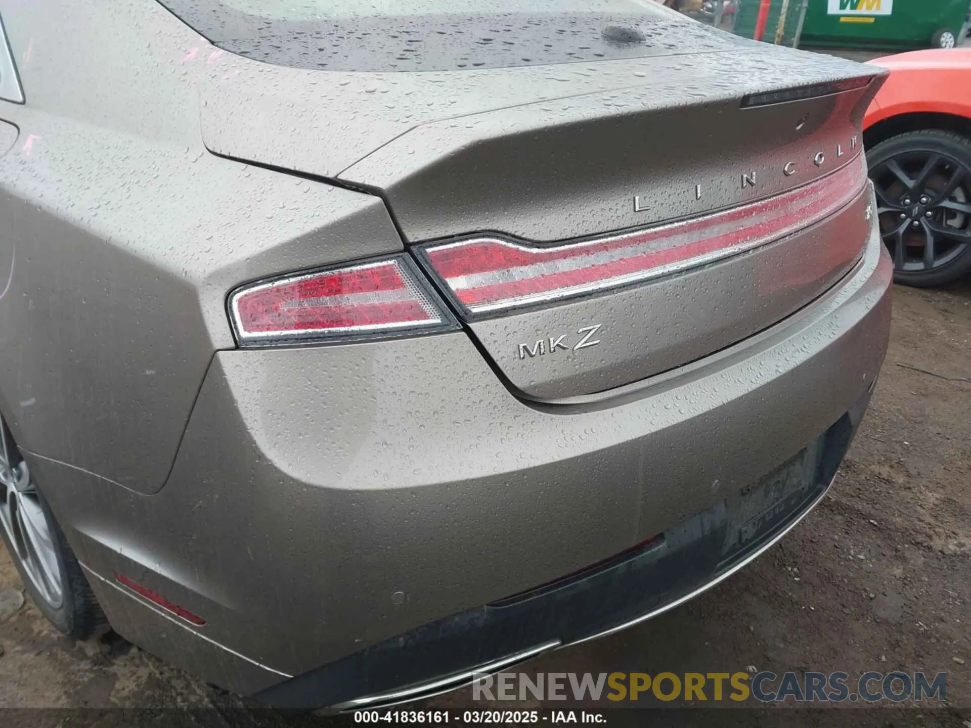 18 fotografías del automóvil dañado 3LN6L5LU7KR622008 LINCOLN MKZ HYBRID 2019