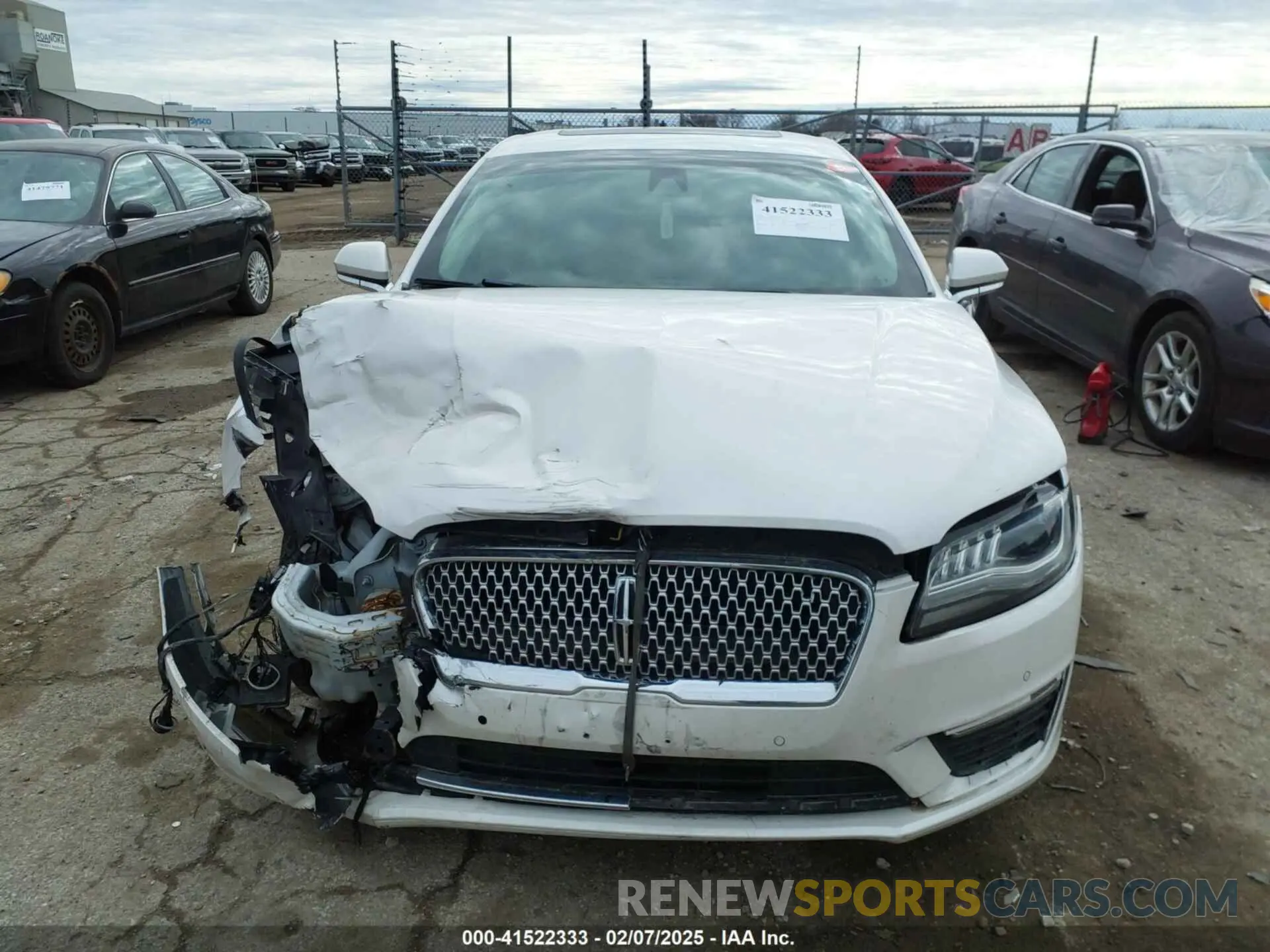 12 fotografías del automóvil dañado 3LN6L5MU1KR631351 LINCOLN MKZ HYBRID 2019