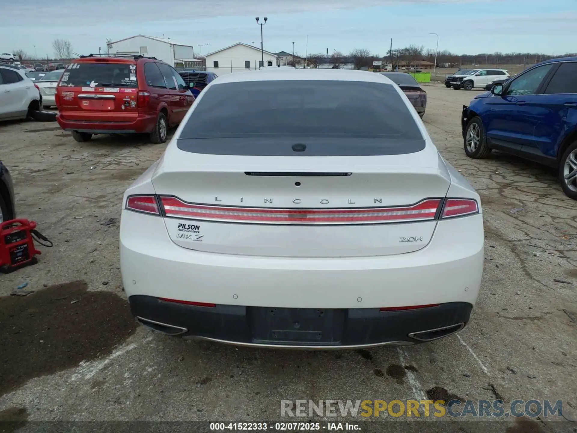 16 fotografías del automóvil dañado 3LN6L5MU1KR631351 LINCOLN MKZ HYBRID 2019
