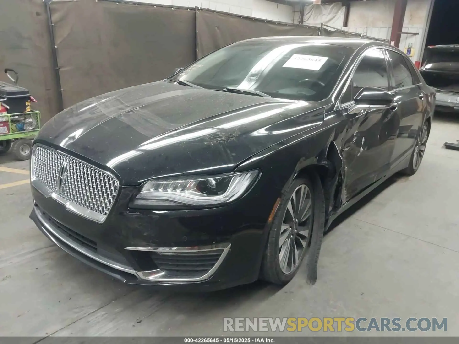 2 fotografías del automóvil dañado 3LN6L5MU3KR618696 LINCOLN MKZ HYBRID 2019