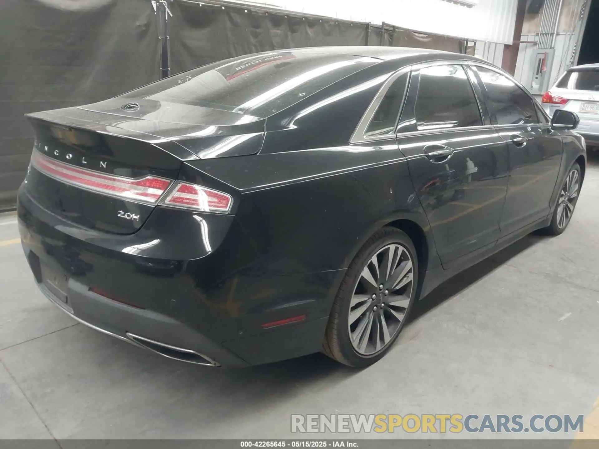 4 fotografías del automóvil dañado 3LN6L5MU3KR618696 LINCOLN MKZ HYBRID 2019