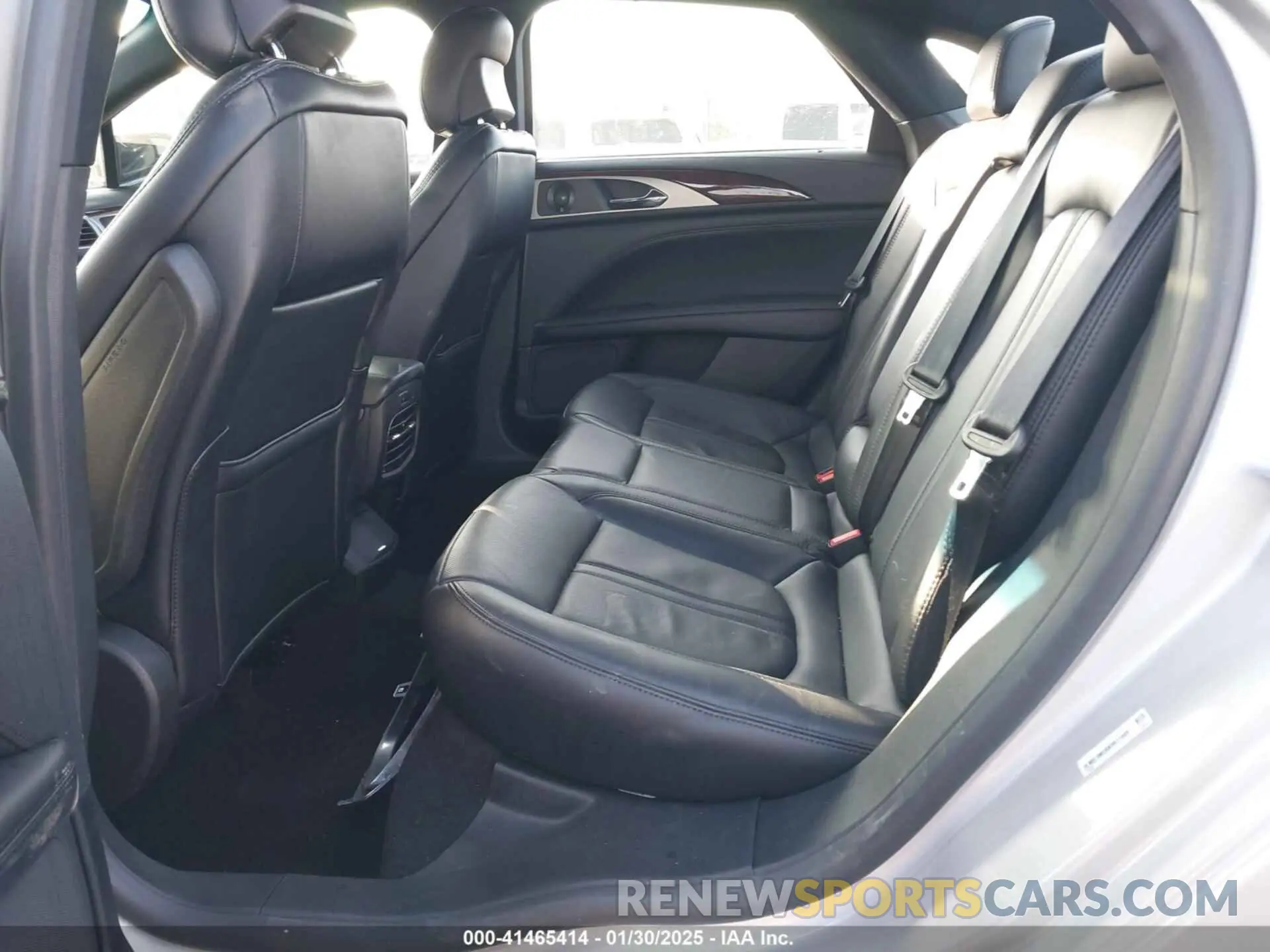 8 fotografías del automóvil dañado 3LN6L5MU6KR611449 LINCOLN MKZ HYBRID 2019
