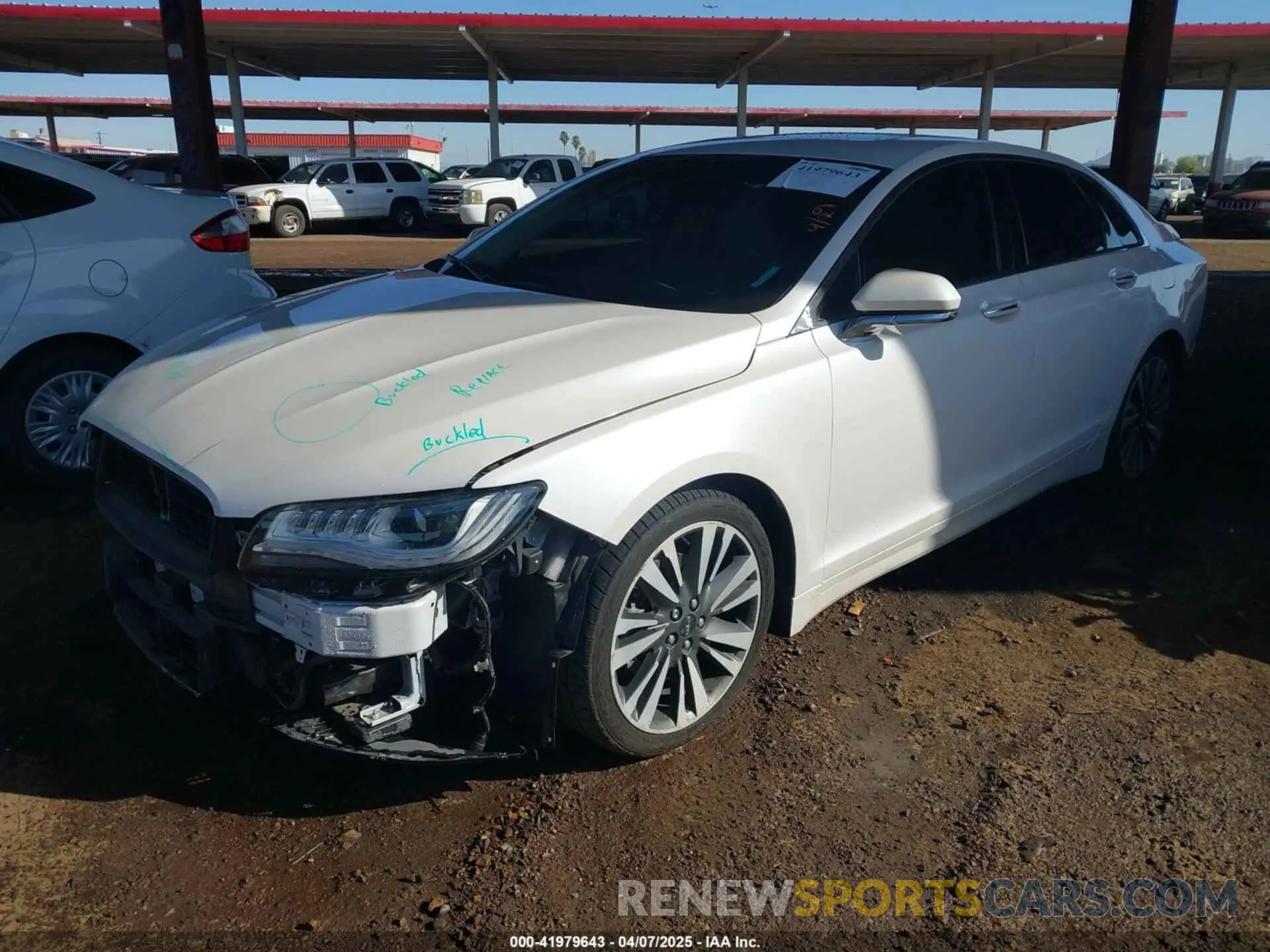 2 fotografías del automóvil dañado 3LN6L5MU8KR608469 LINCOLN MKZ HYBRID 2019