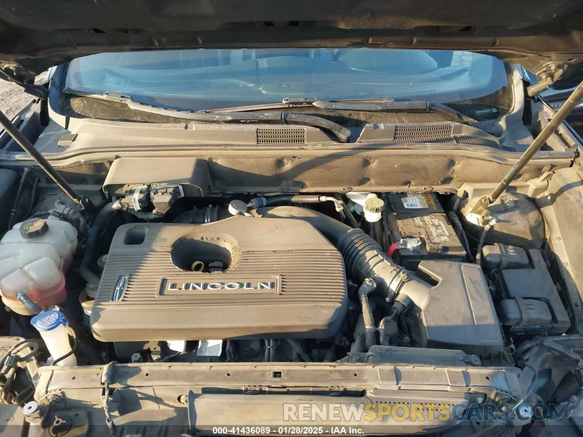 10 fotografías del automóvil dañado 2LMPJ6J90KBL39841 LINCOLN NAUTILUS 2019